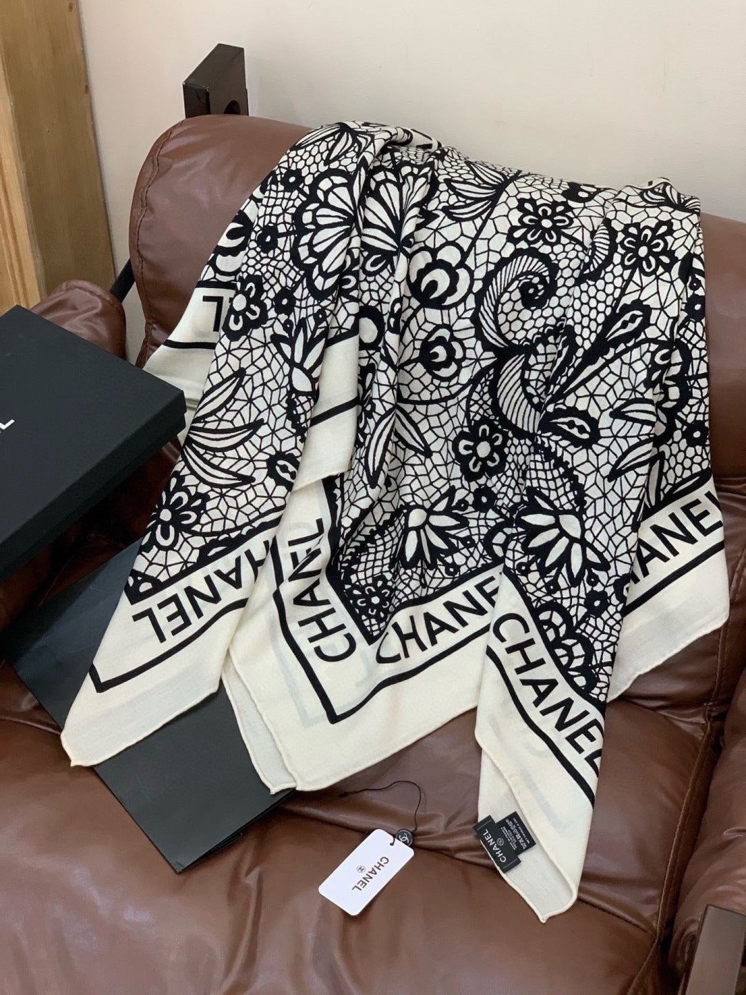 Chanel 26s Scarf 140 In Cashmere Silk 306134