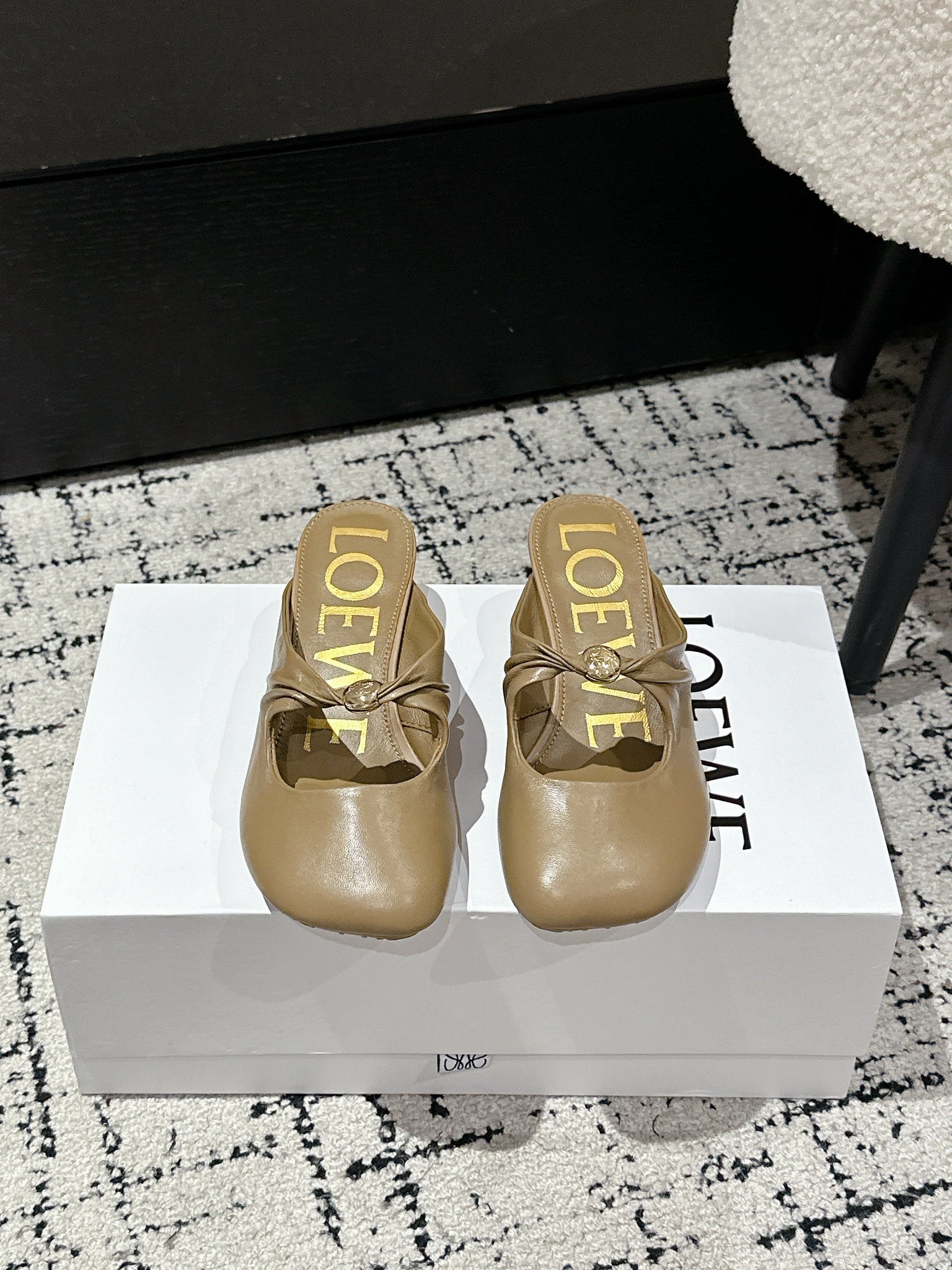 Chloé 26S High-Heeled Mules in Camel Brown Calfskin