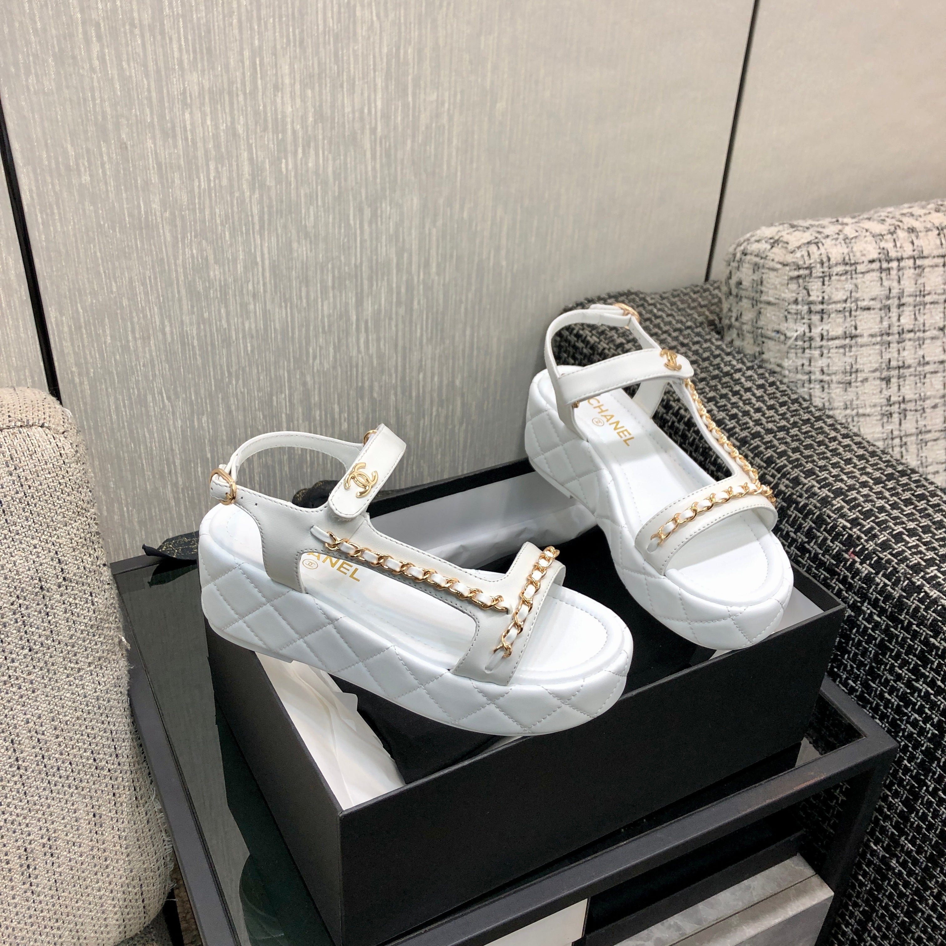 CC Platform Sandals Quilted Chain White Lambskin 602506