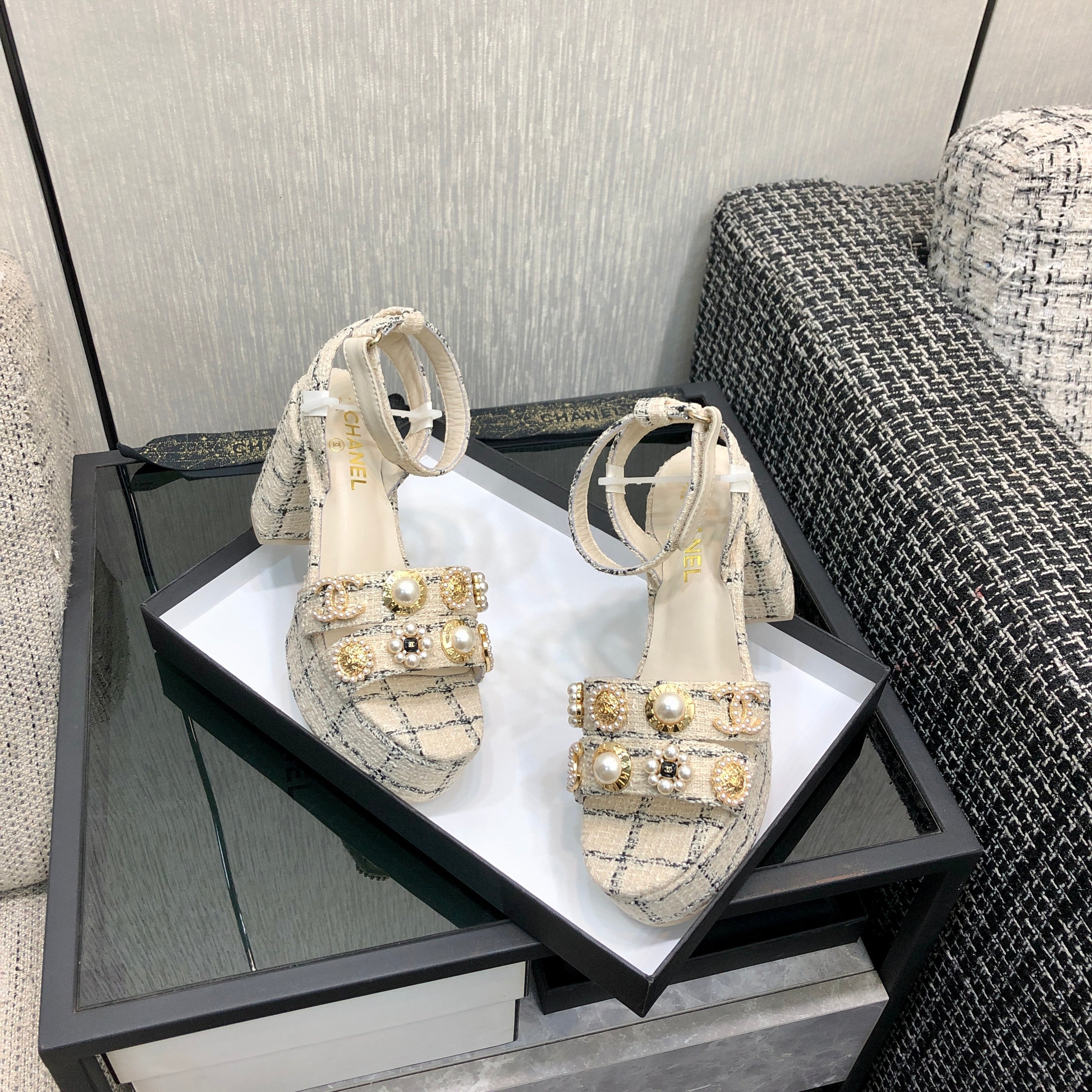 CC SS25 Sandals Tweed & Metal Beige & Black 602478