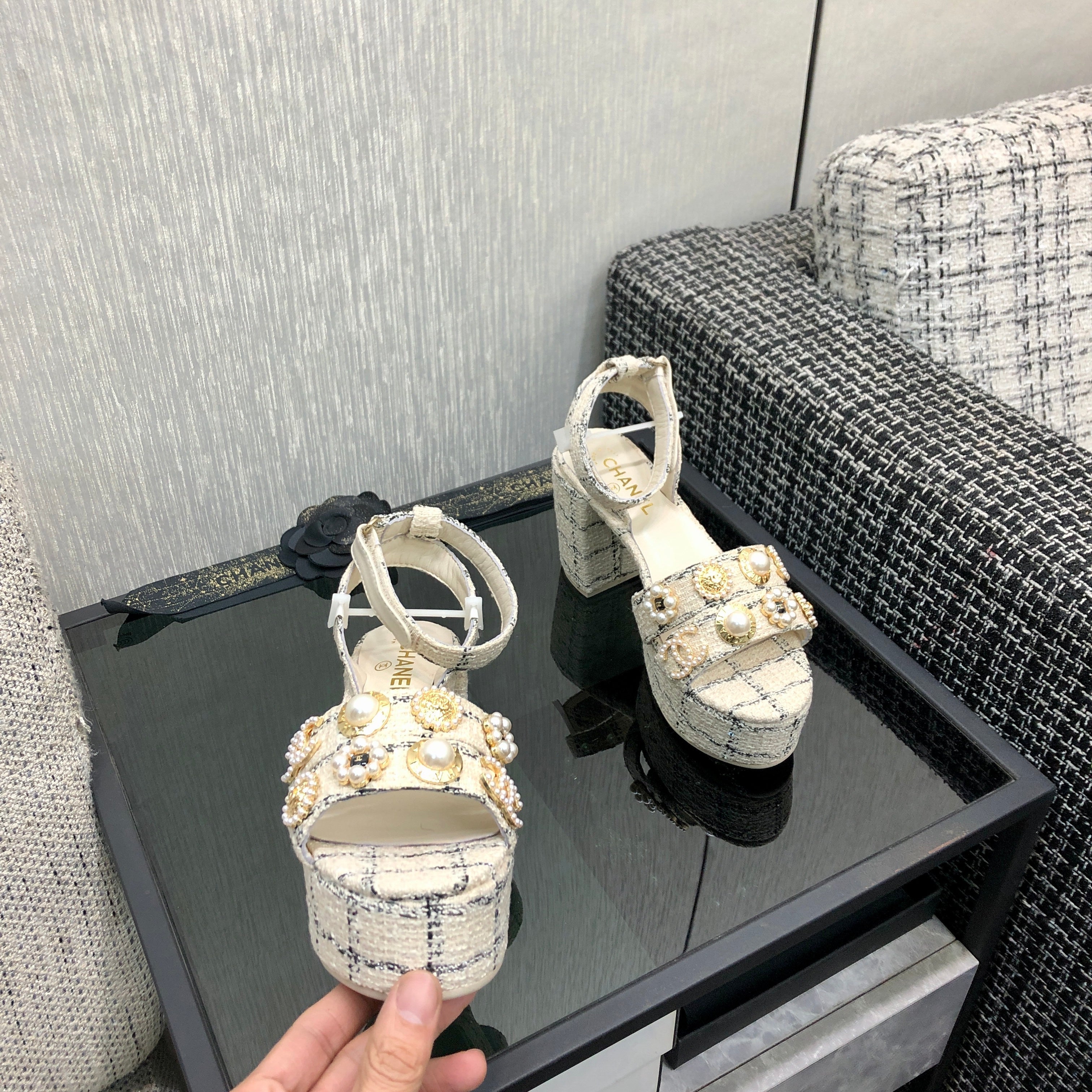 CC SS25 Sandals Tweed & Metal Beige & Black 602478