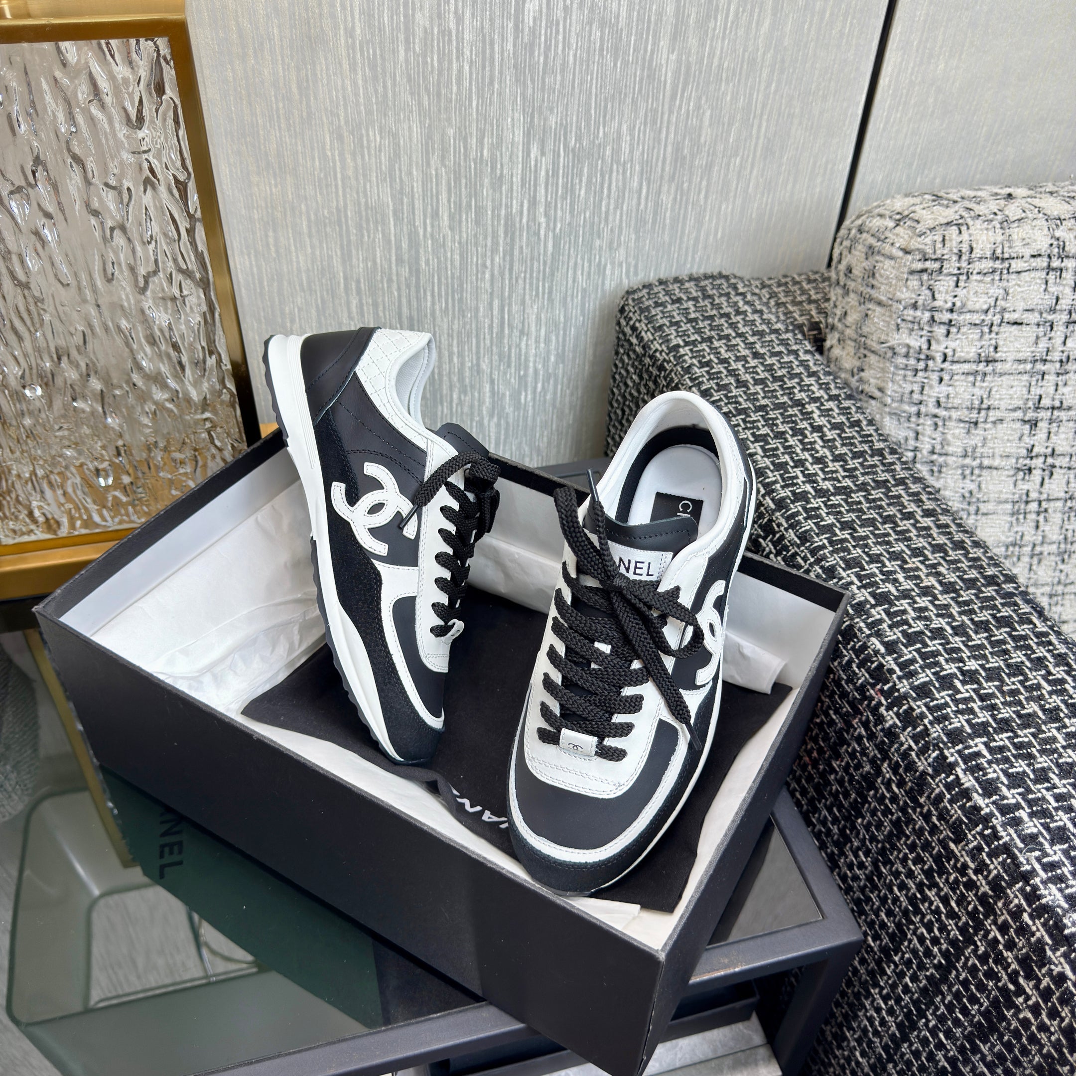 Chanel 2025 Sneaker Black mix White Cowhite & Suede 507458