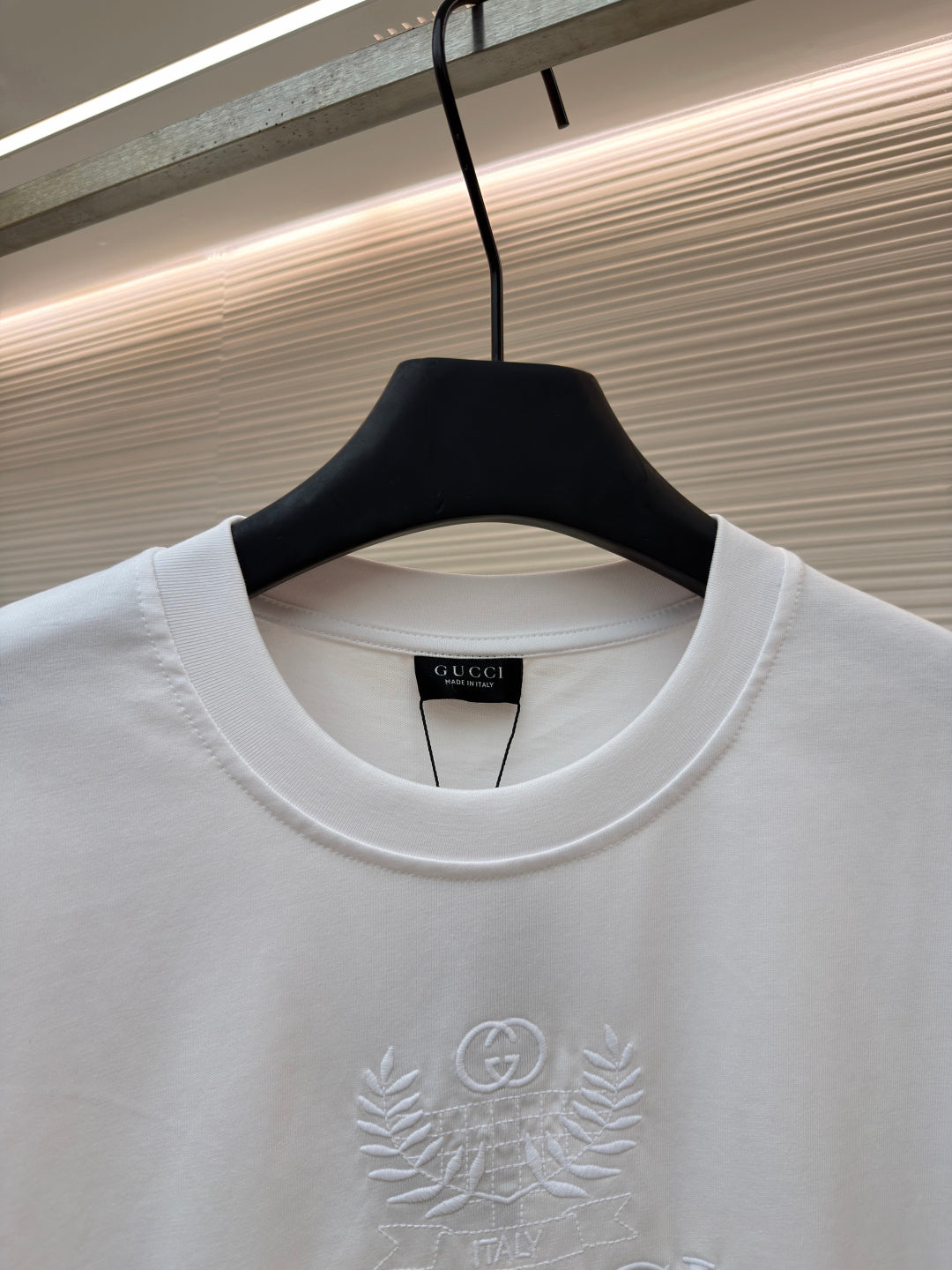 Gucci 26s Short-Sleeve Crewneck Knit T-Shirt 484