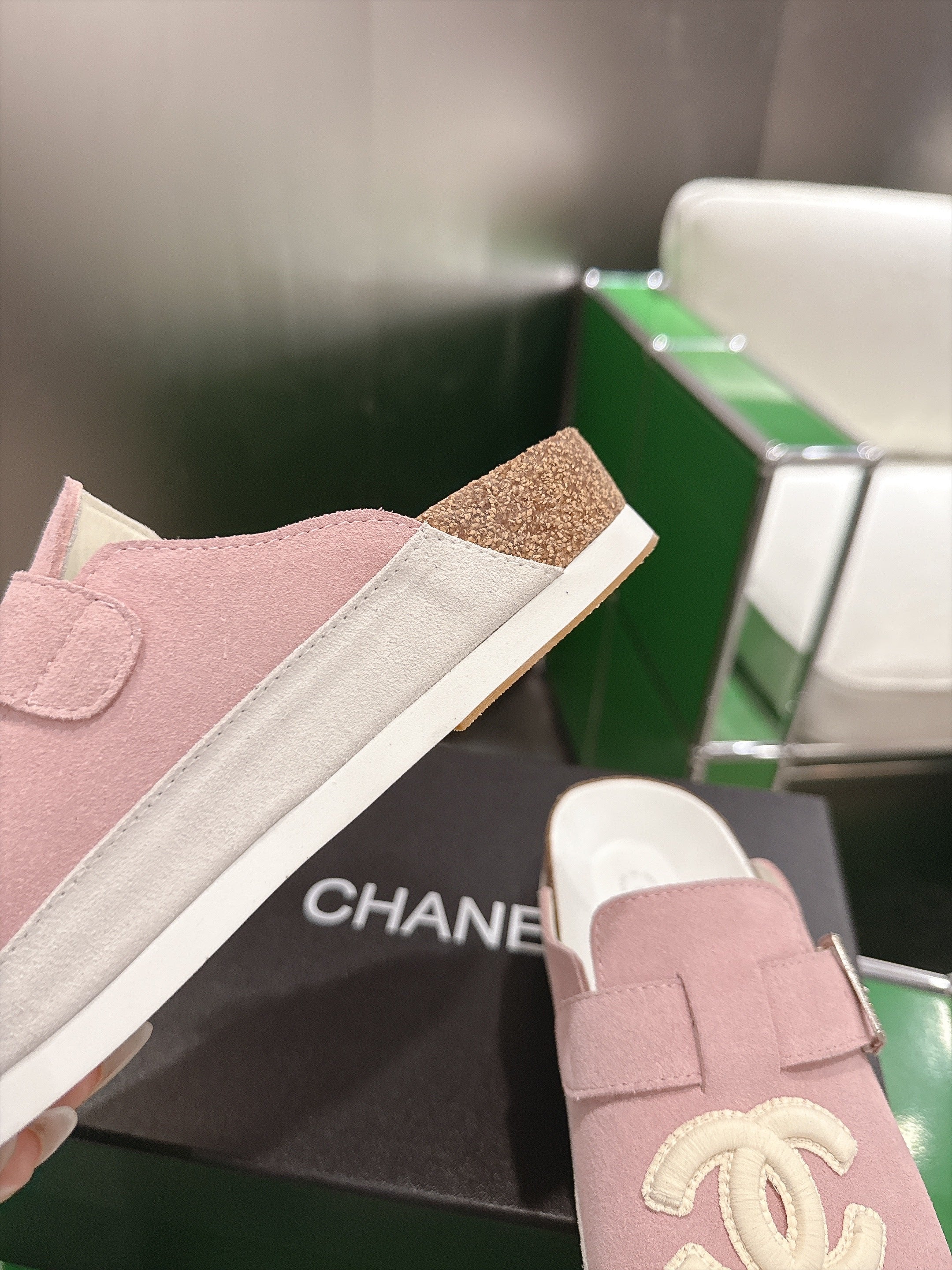 CC Logo Slip-On Mules Pink Suede 960363