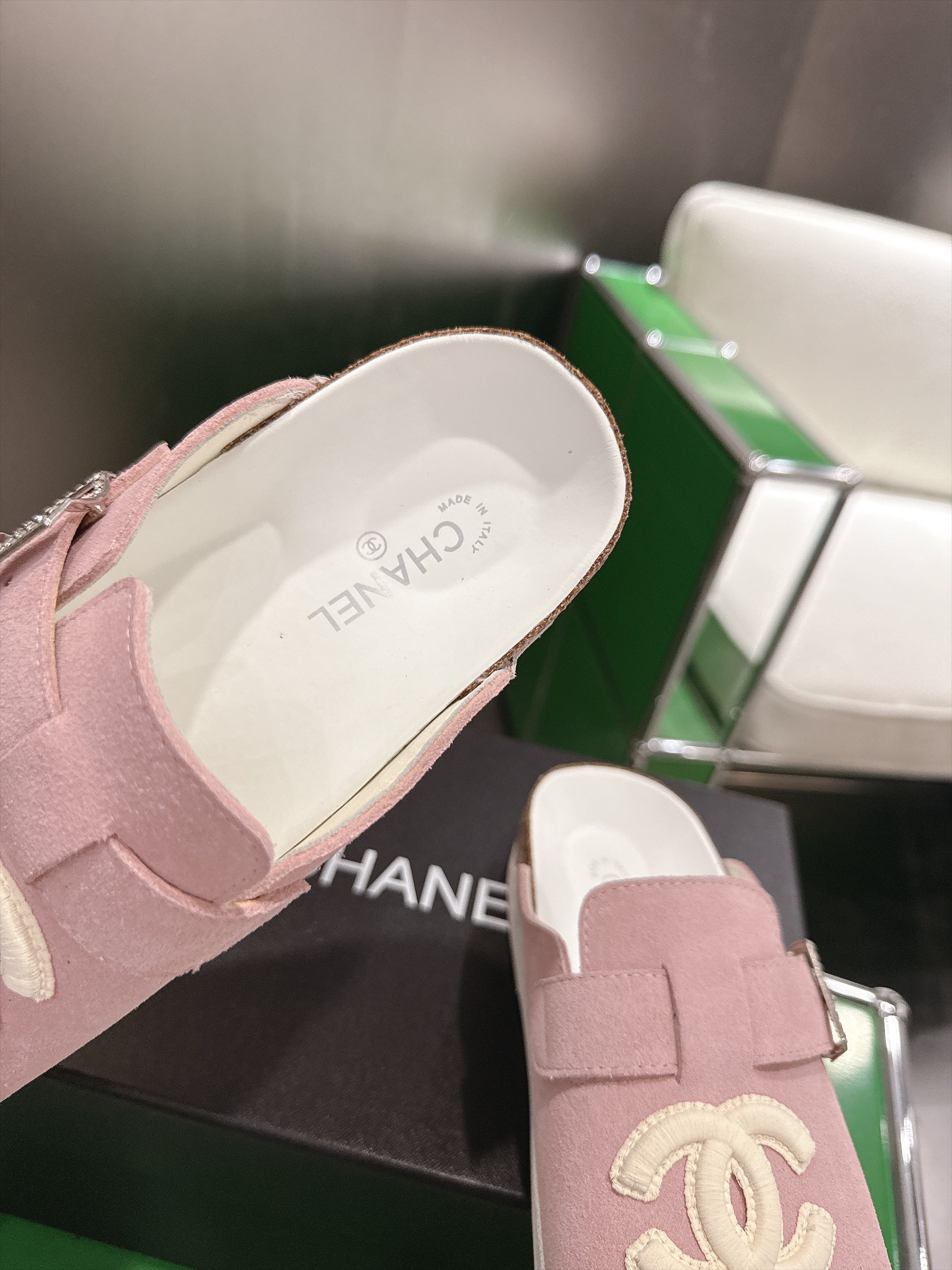 CC Logo Slip-On Mules Pink Suede 960363
