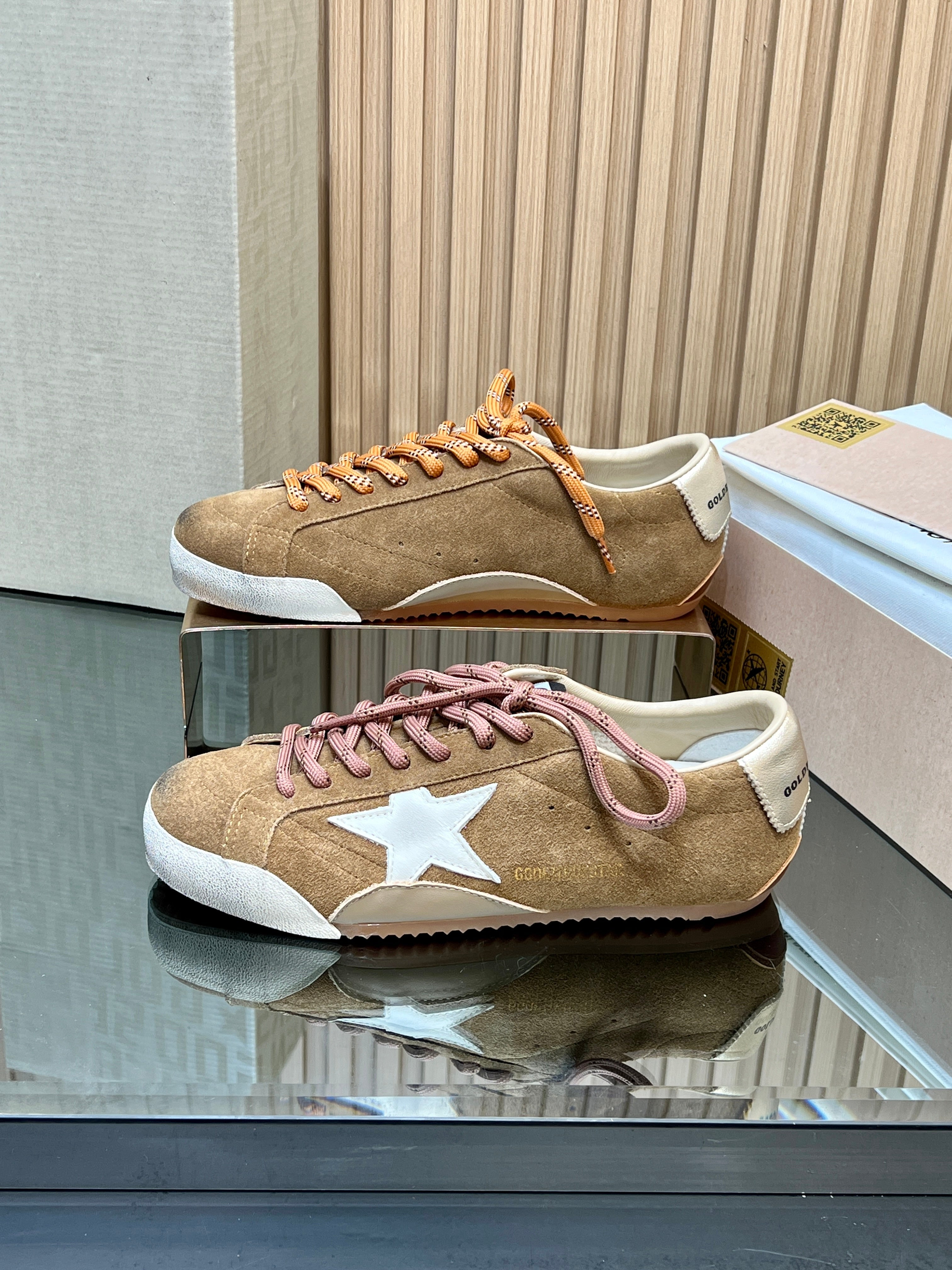 GGDB True-Star Sneaker Light Brown Suede 665959