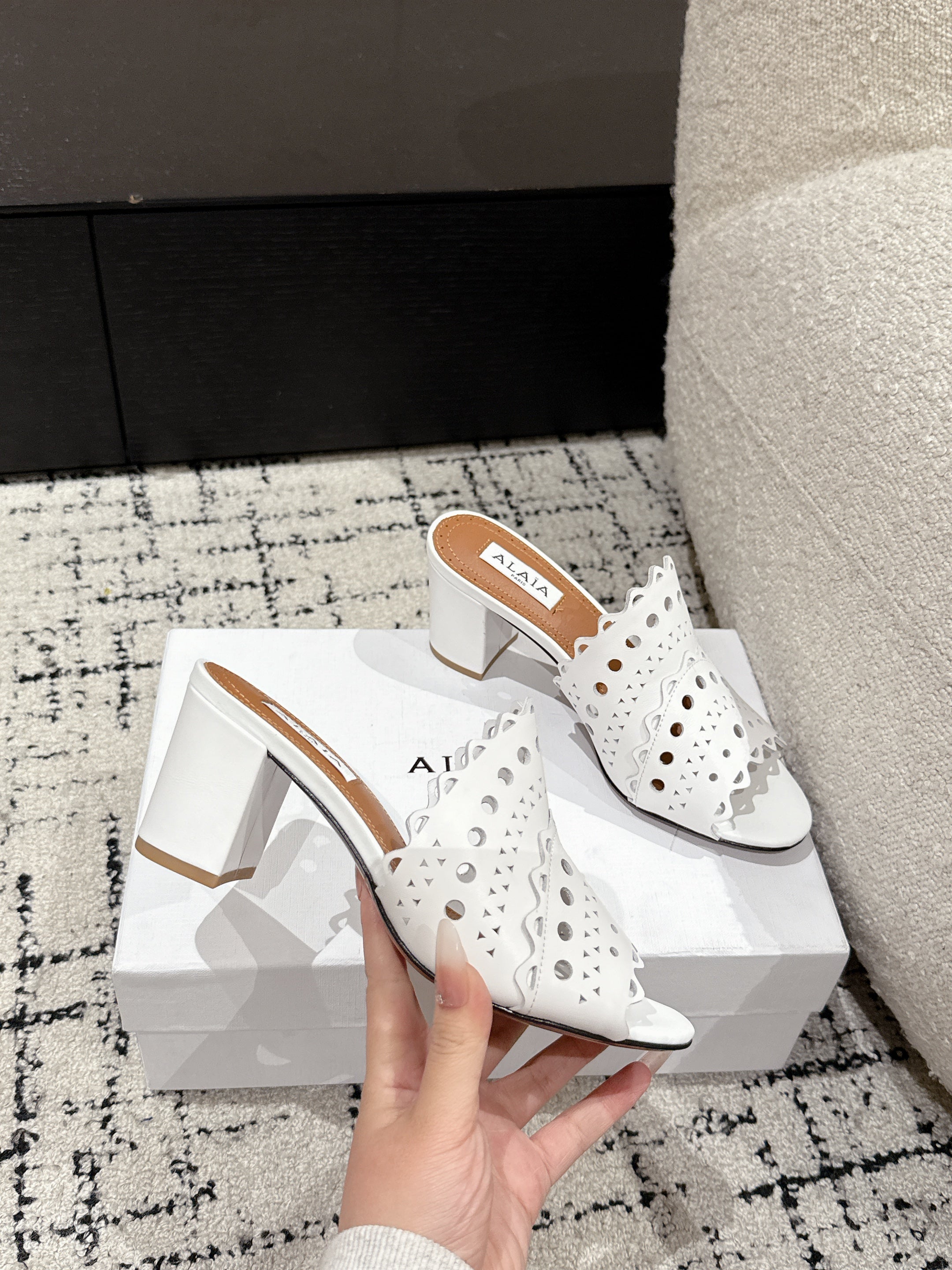 Alaia Vienne Mule Heeled Sandals 70mm White Leather 232504