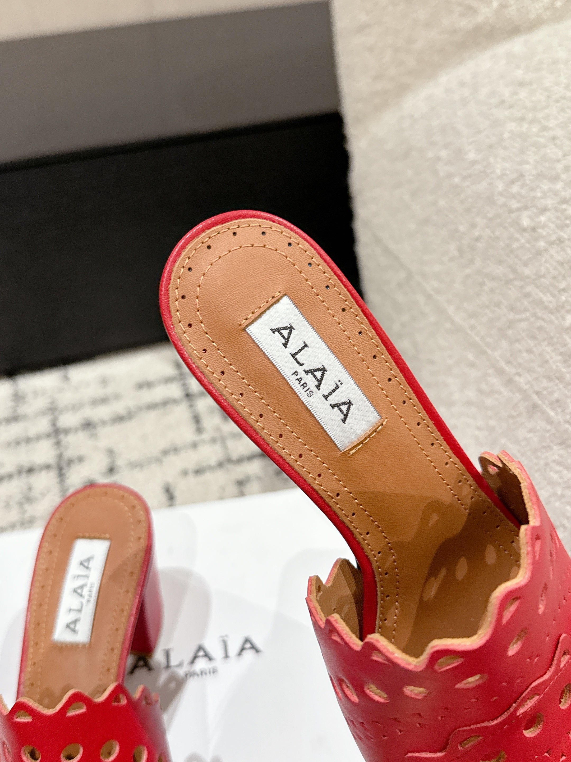 Alaia Vienne Mule Heeled Sandals 70mm Red Leather 232505