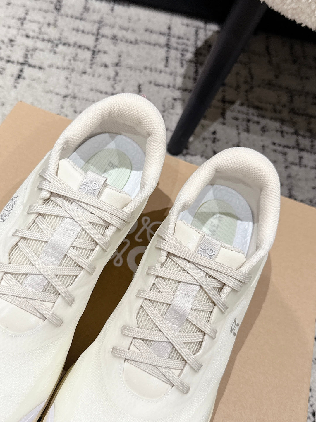 Loewe Ballet Runner 2.0 Sneaker Cream Mesh 500513