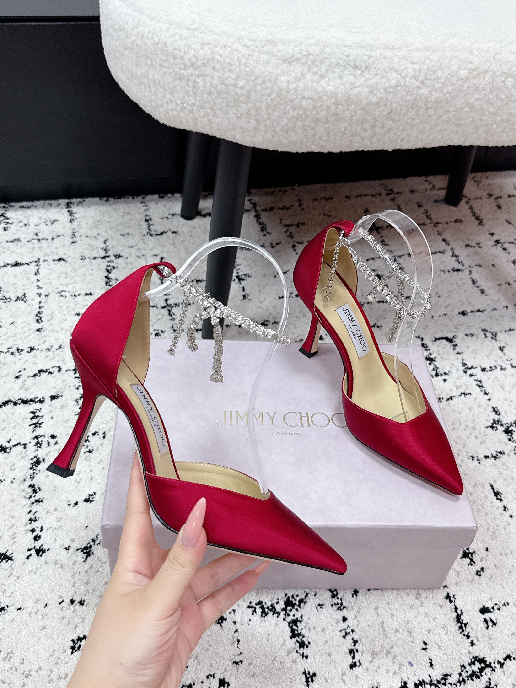 Jimmy 26 Stevie Pump 10cm Red Crystal Satin 679252