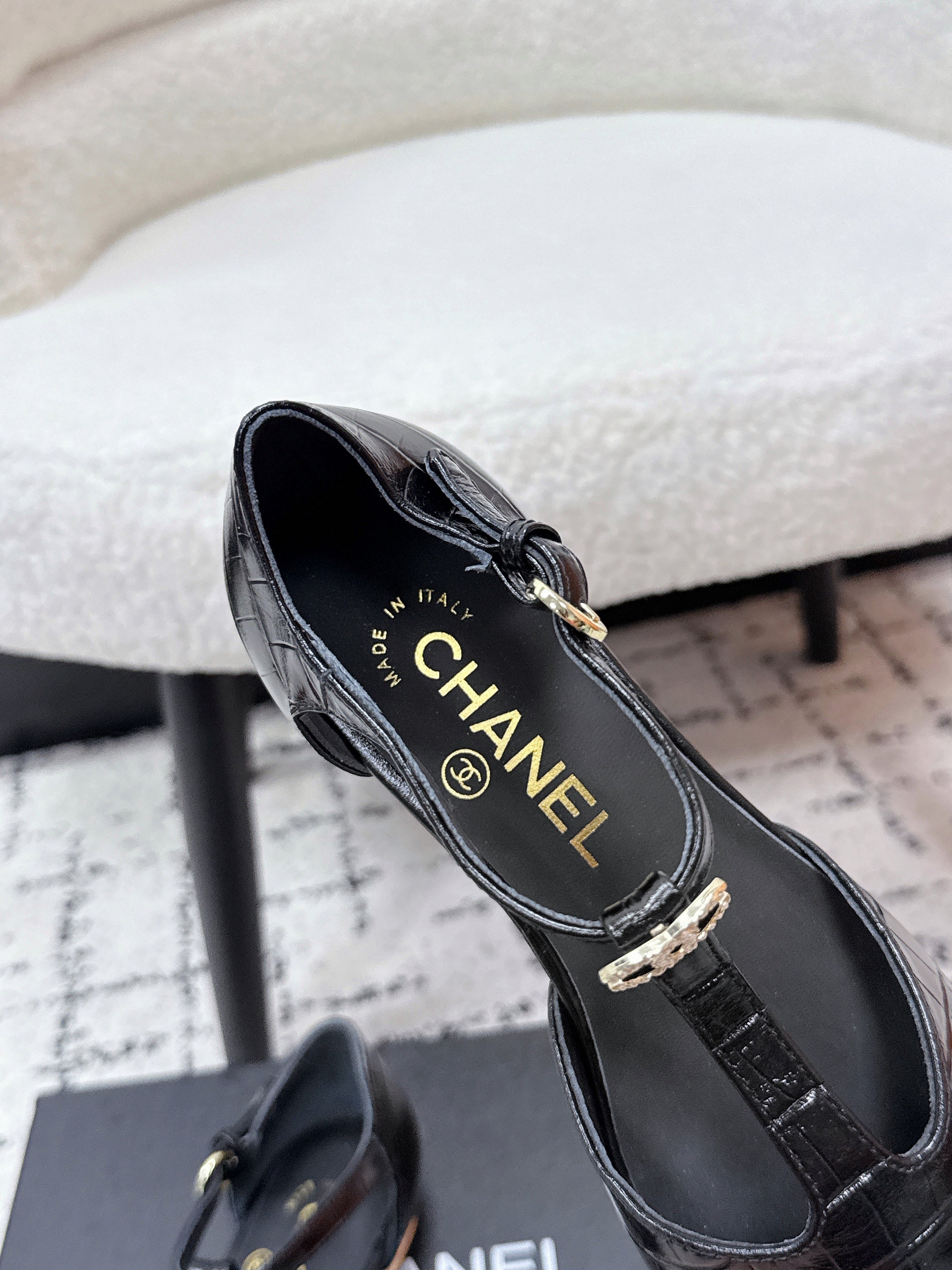 CC SS26 Mary Jane T Strap Black Crocodile Embossed Patent Calfskin 679019
