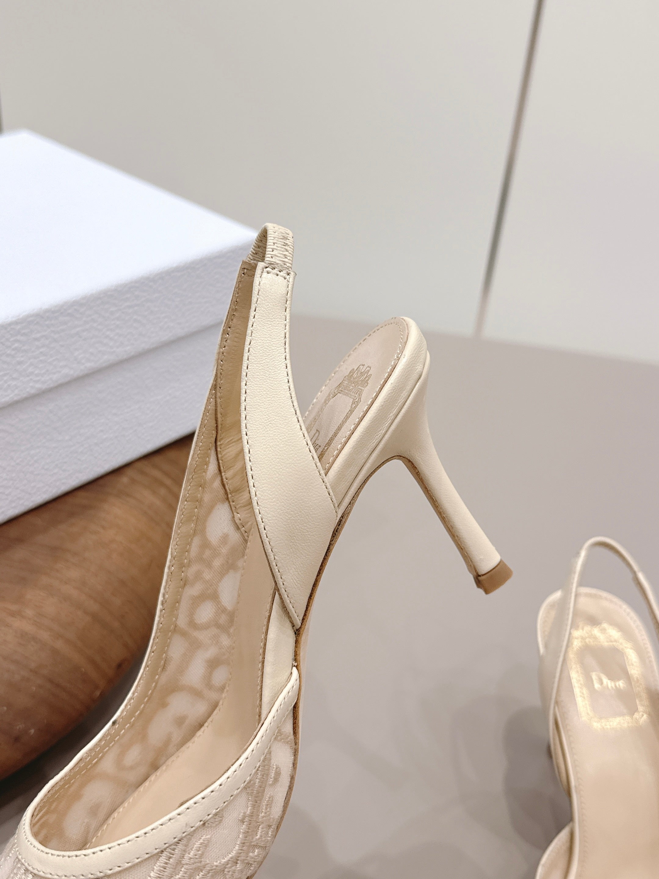 CD 26s Adiorable Slingback Pumps 8cm Beige Mesh Sheepskin
