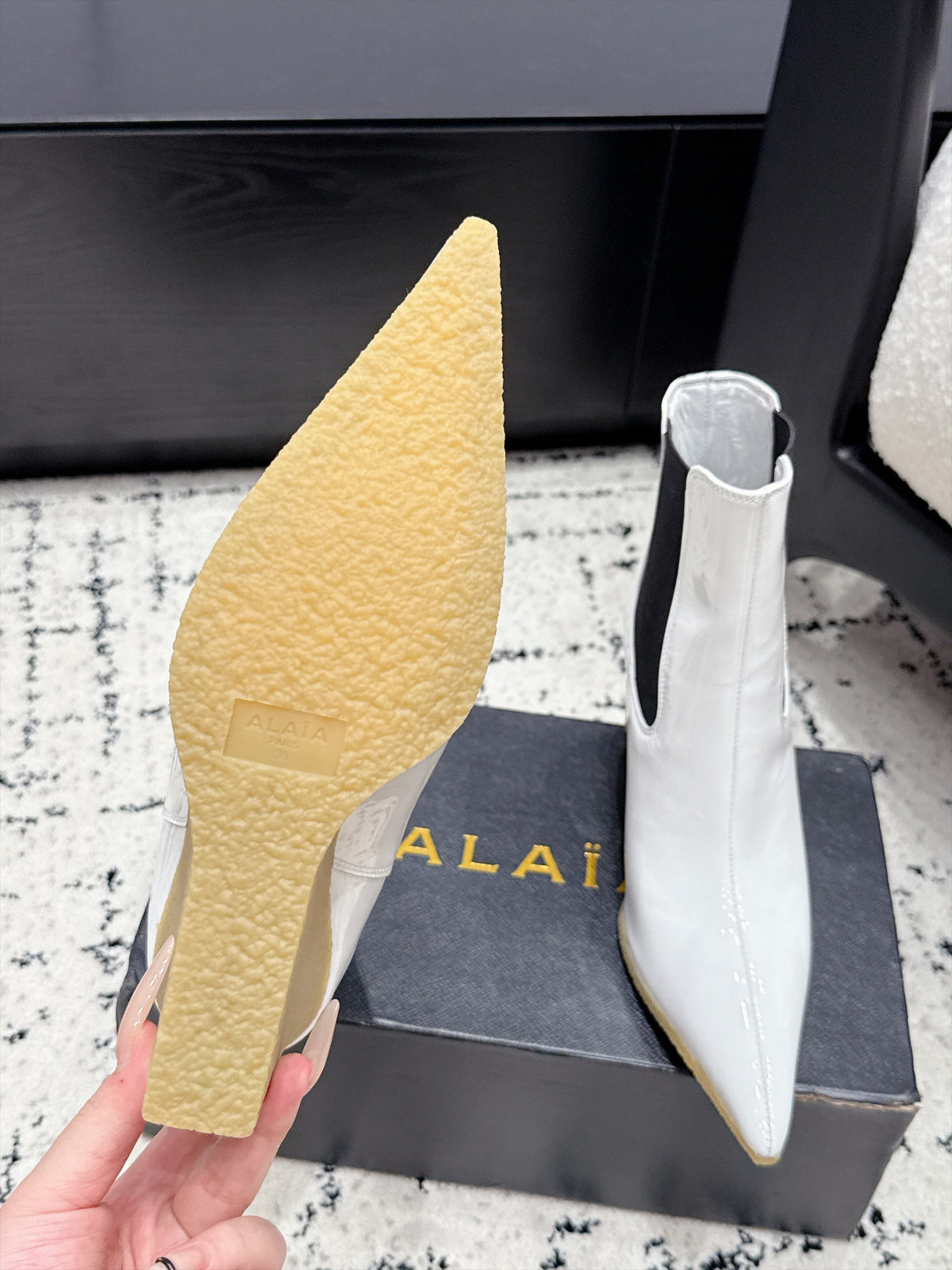 Alaia 26s Wedge Chelsea Boots 9cm White Leather 194436