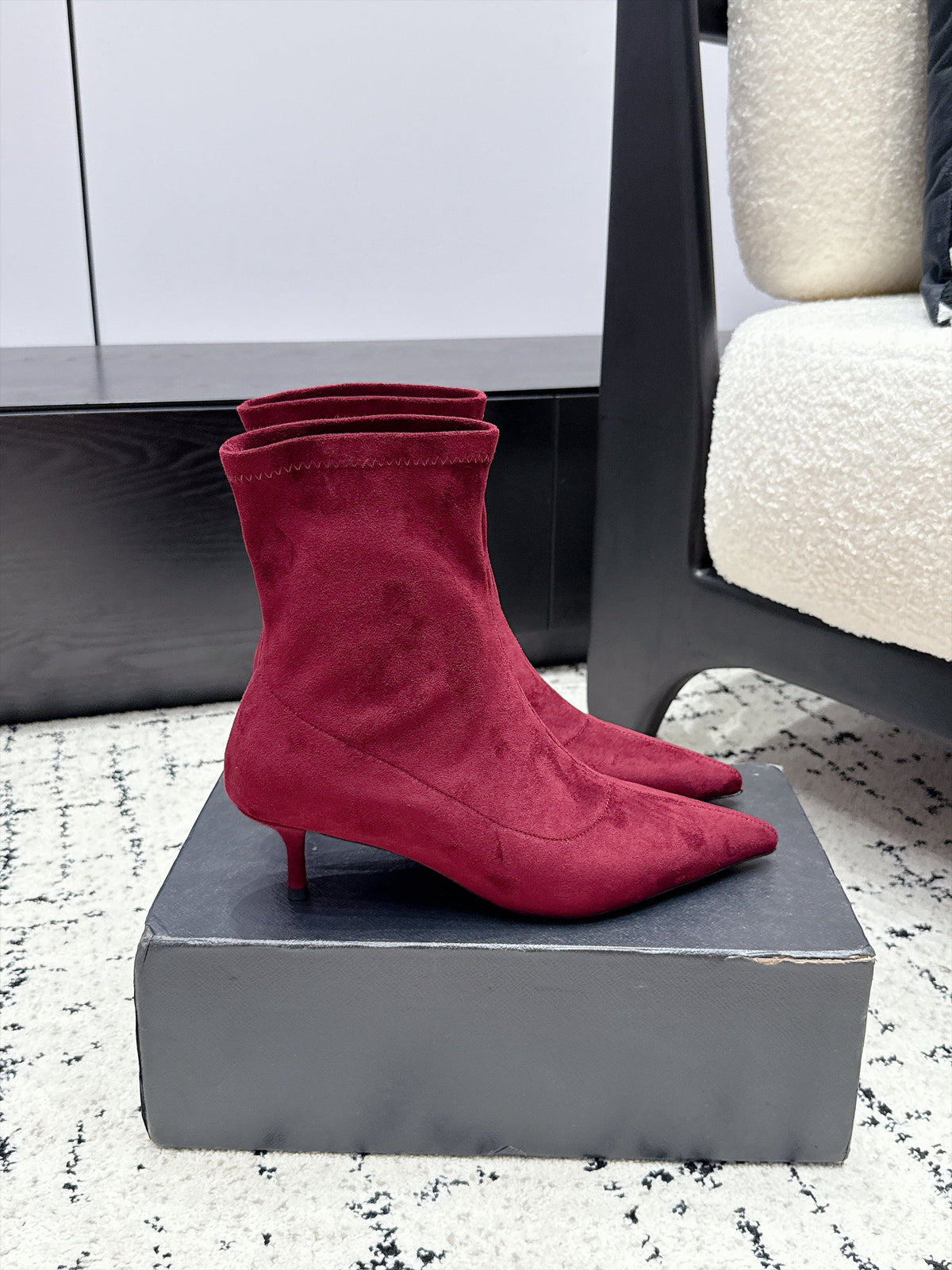 Alaia 26s Ankle Boots 5.5cm Burgundy Suede 194431