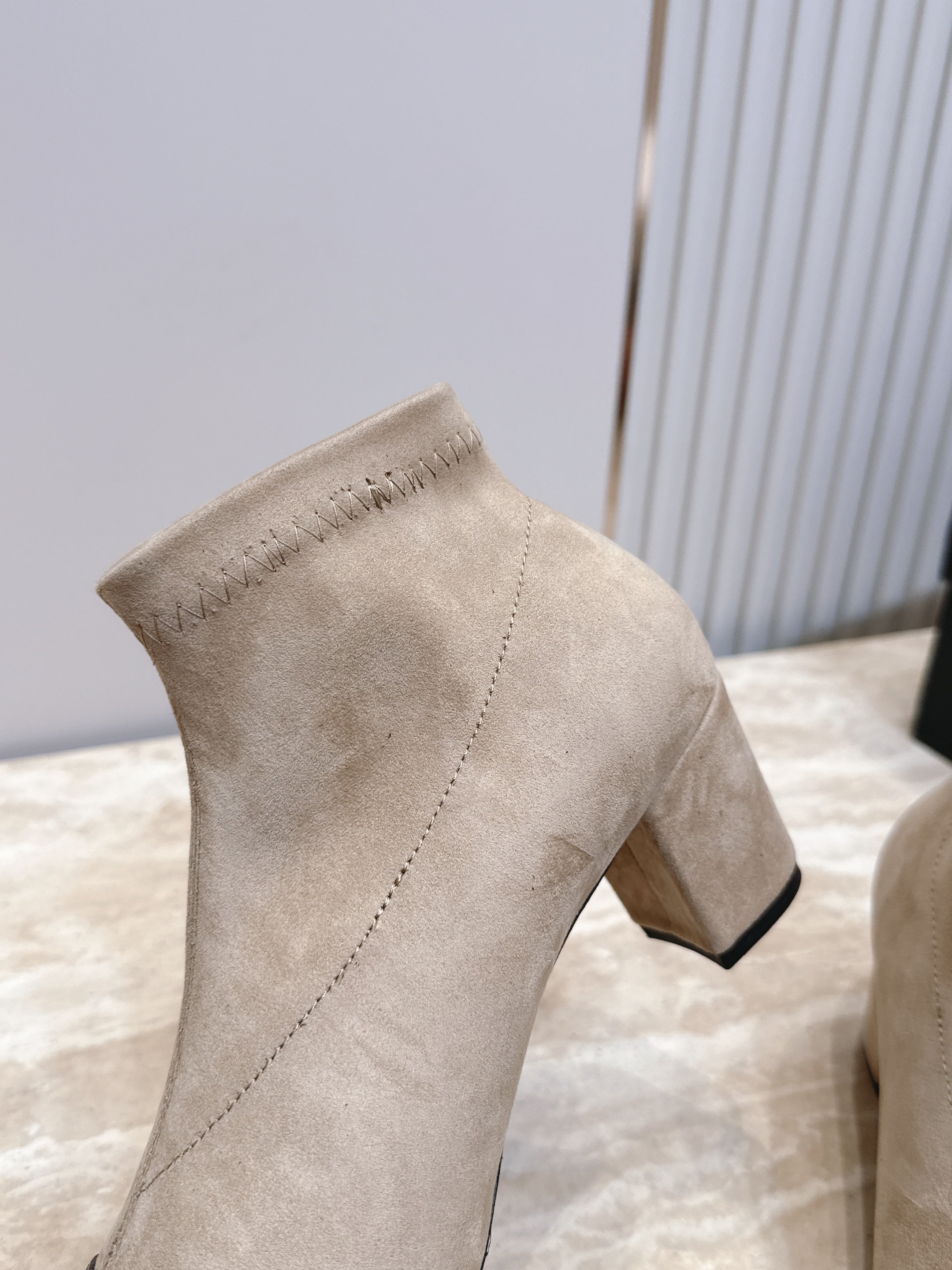 CC Suede Cap-Toe Ankle Boots Black Beige Leather Suede 954086