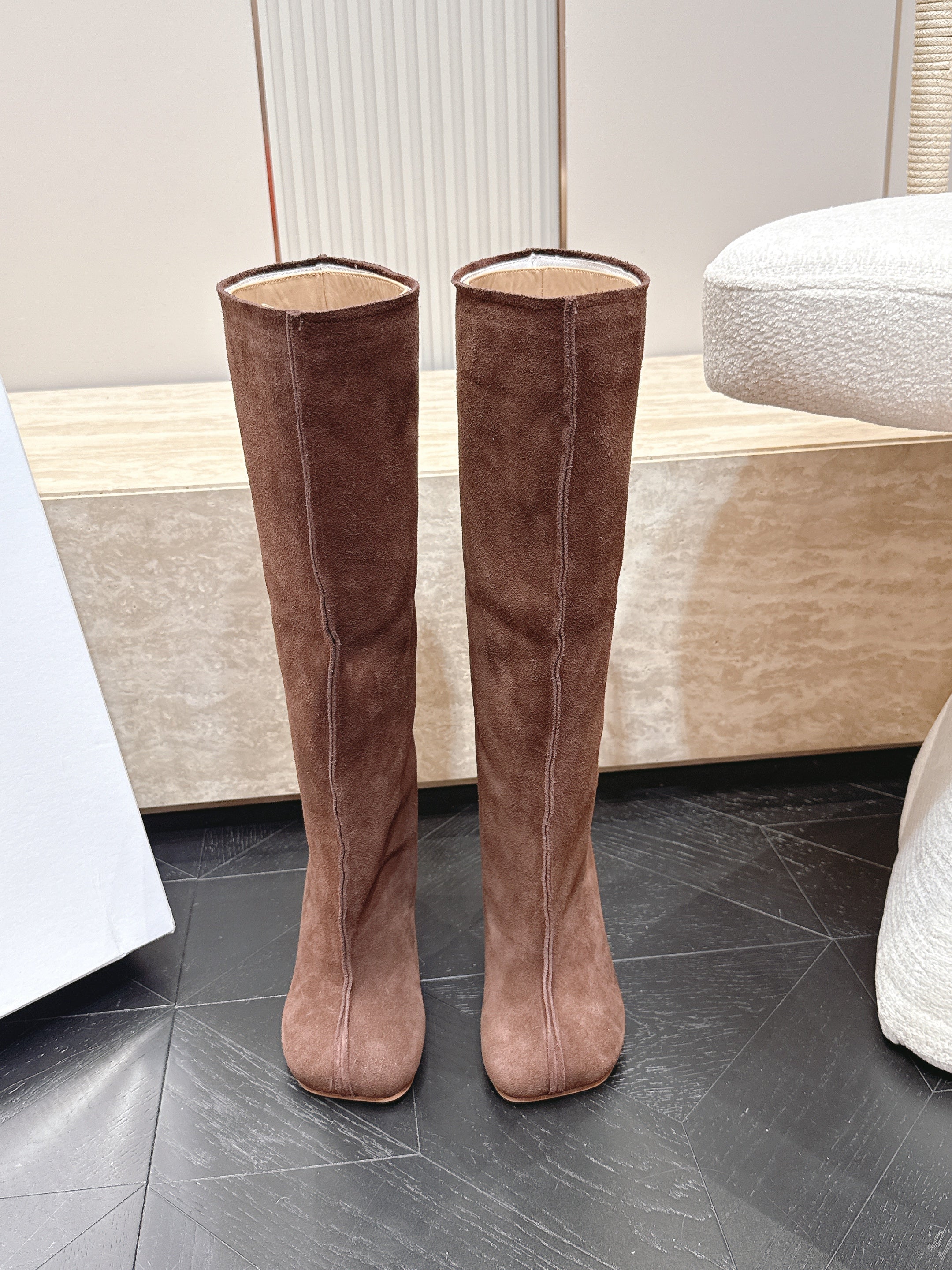 MM6 Anatomic Slip-on Boots 7cm Brown Suede 954406