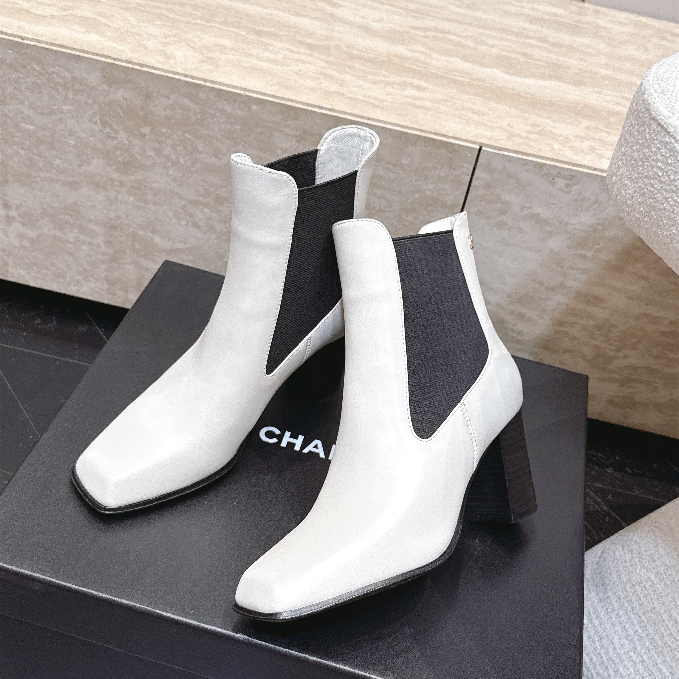 CC Autumn/Winter 2026 Ankle Boots 7cm White Calfskin 954122