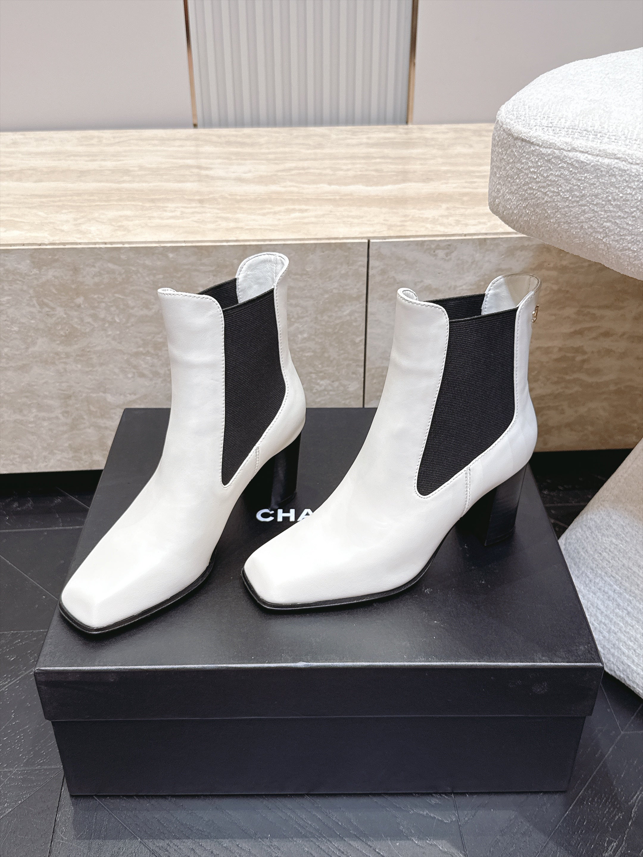CC Autumn/Winter 2026 Ankle Boots 7cm White Calfskin 954122