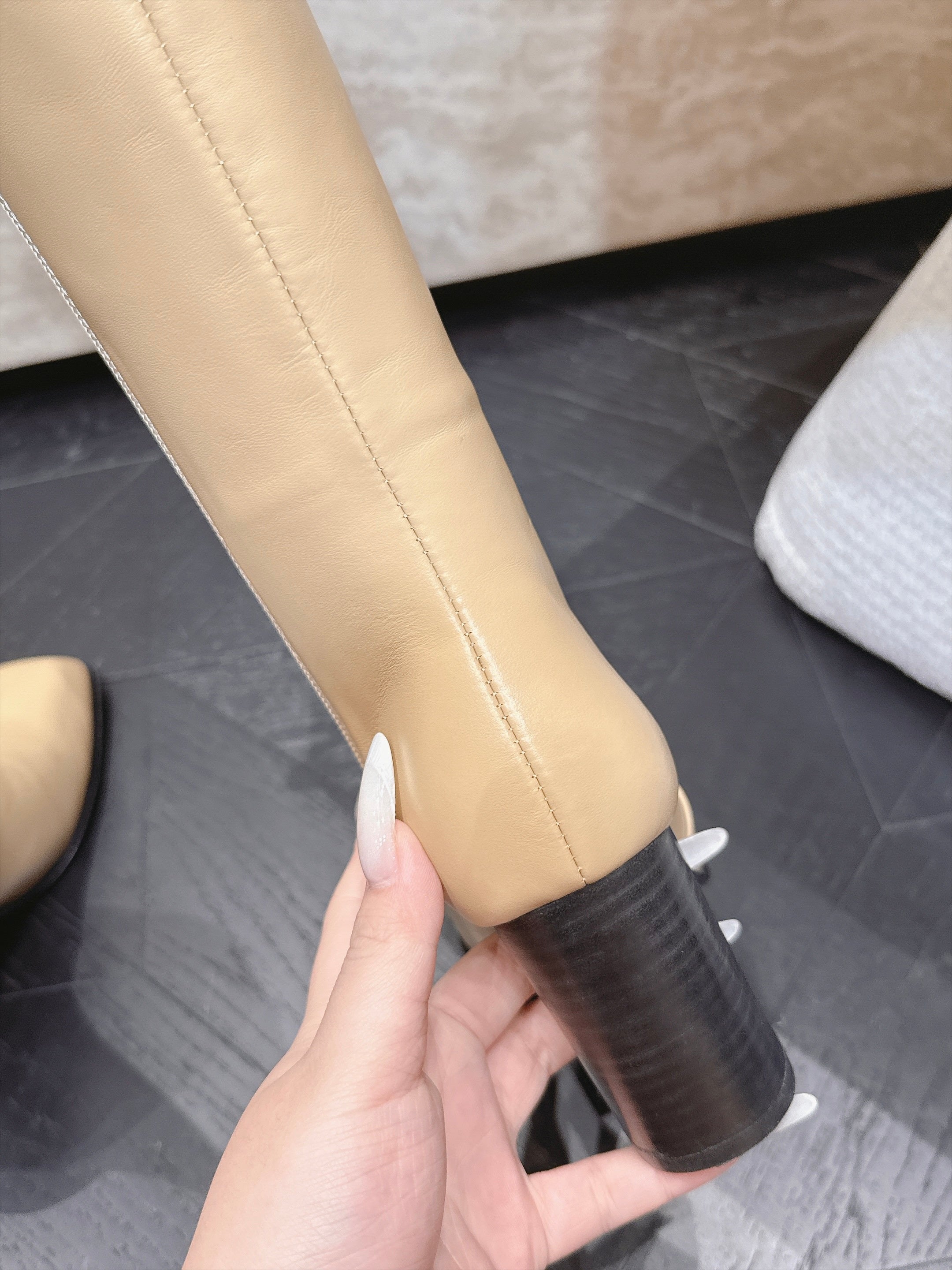 CC Autumn/Winter 2026 Boots 7cm Beige Calfskin 954128