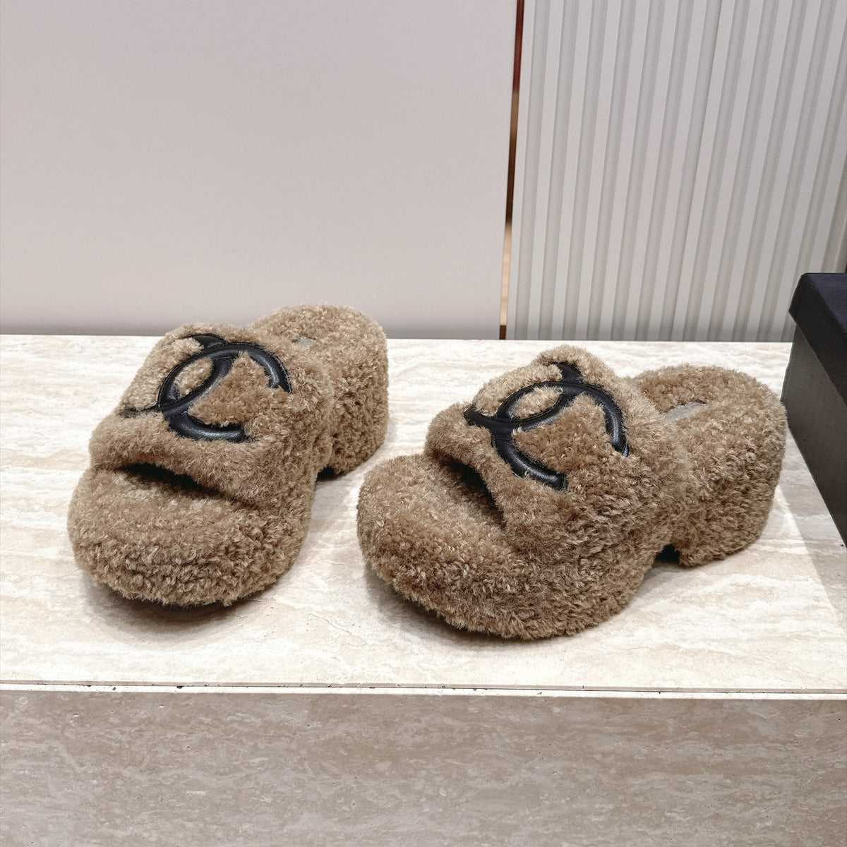 CC 26s Shearling Platform Slides Brown Black 121572