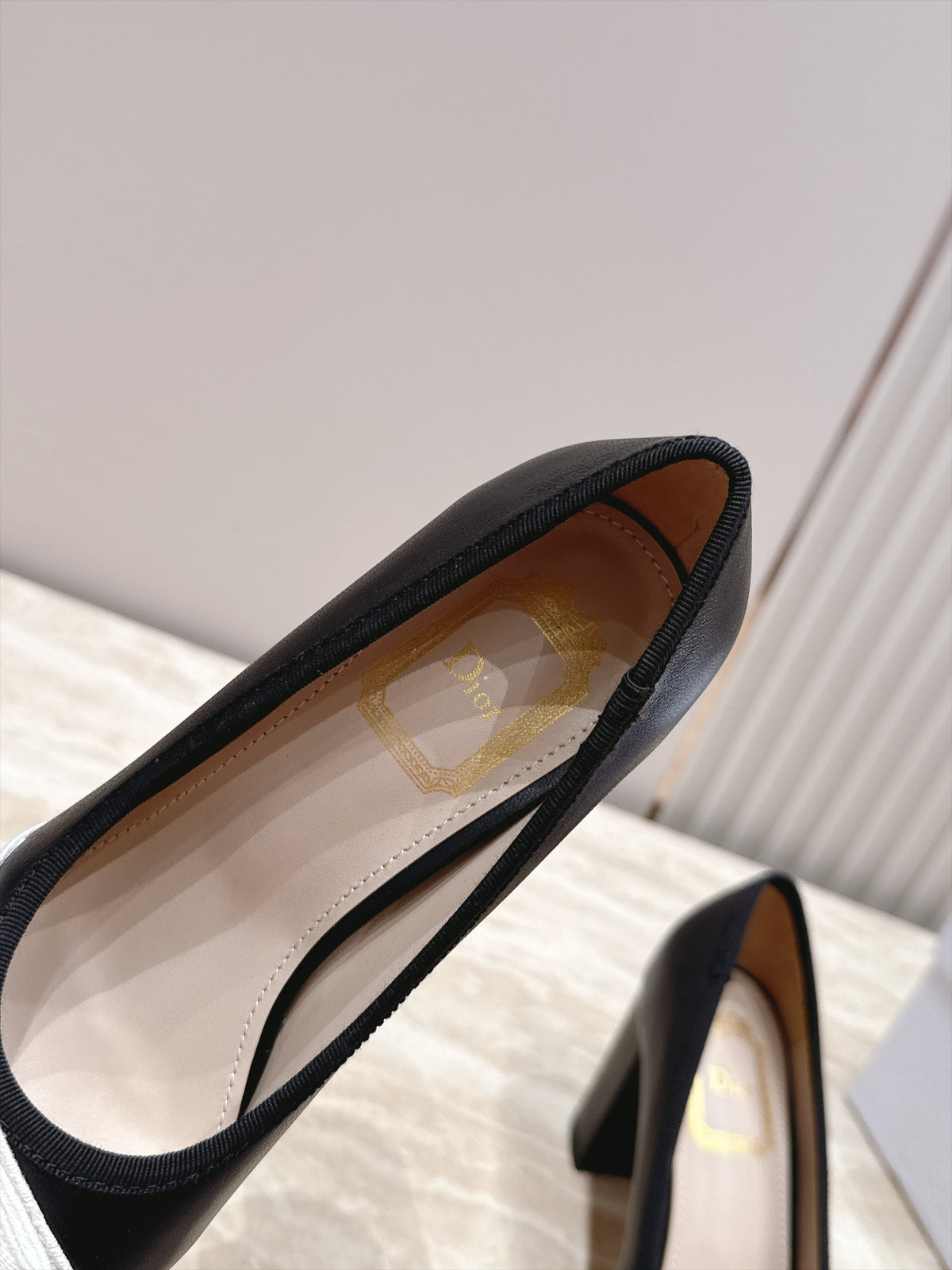 CD 26s Block Heel Pumps 7cm Black Leather 121652