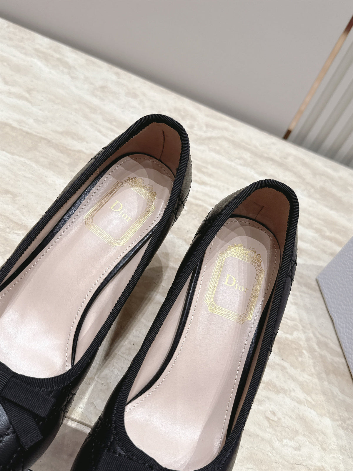 D 26s Block Heel Pumps 7cm Black Cannage Quilted Leather 121654