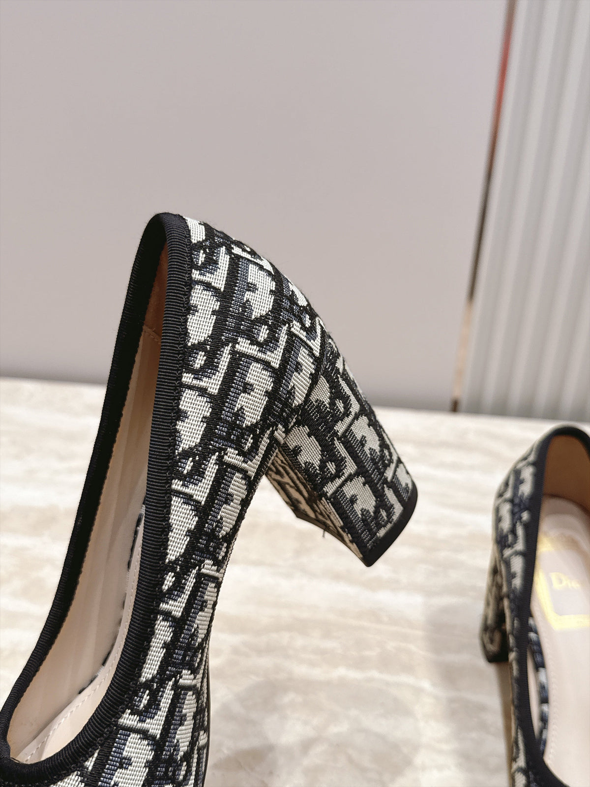 CD 26s Block Heel Pumps 7cm White Black Oblique Canvas 121657