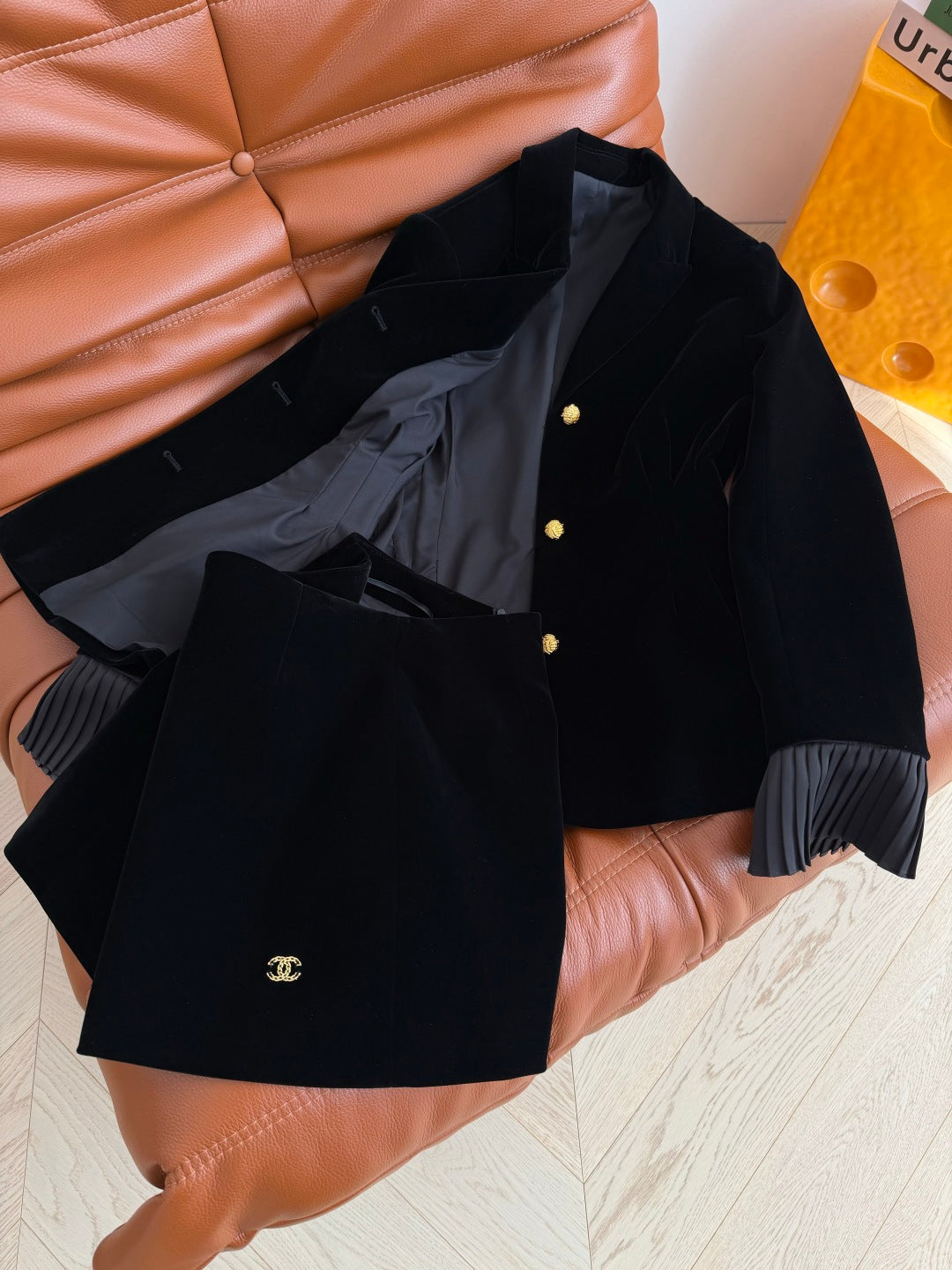 CC 26s Metallic Embellished Suit Black Velvet 340167