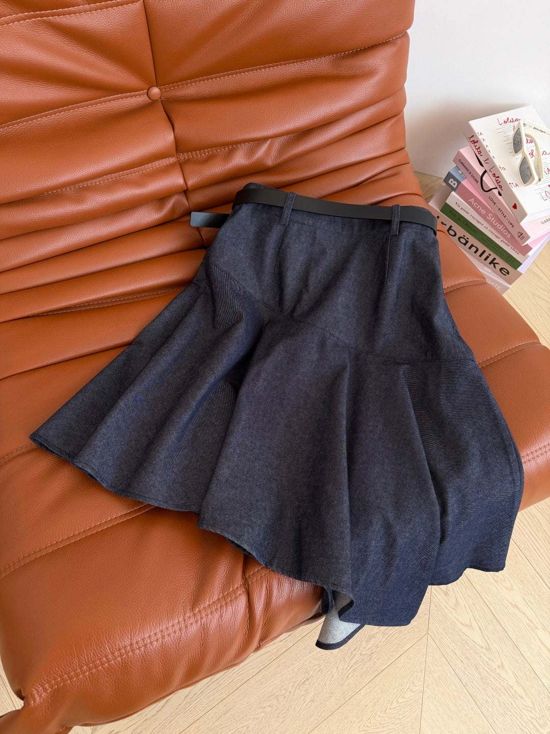 CD 26s Belt-Embellished Midi Skirt Denim 396090