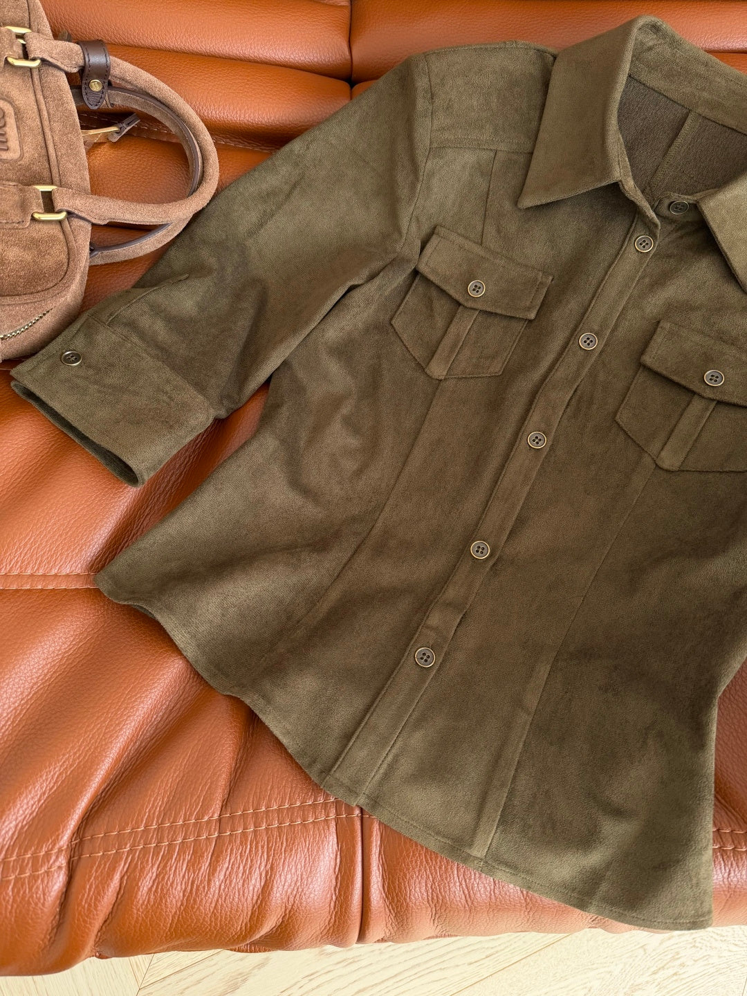 Prada 26s Shirt Triangular Logo Retro Suede 424340