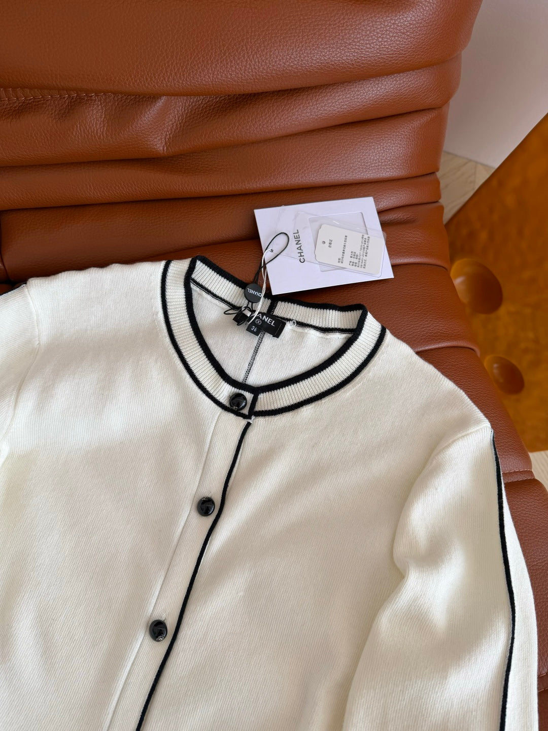 CC 26s Cardigan With Contrasting Stripes And Trim Knit 424242