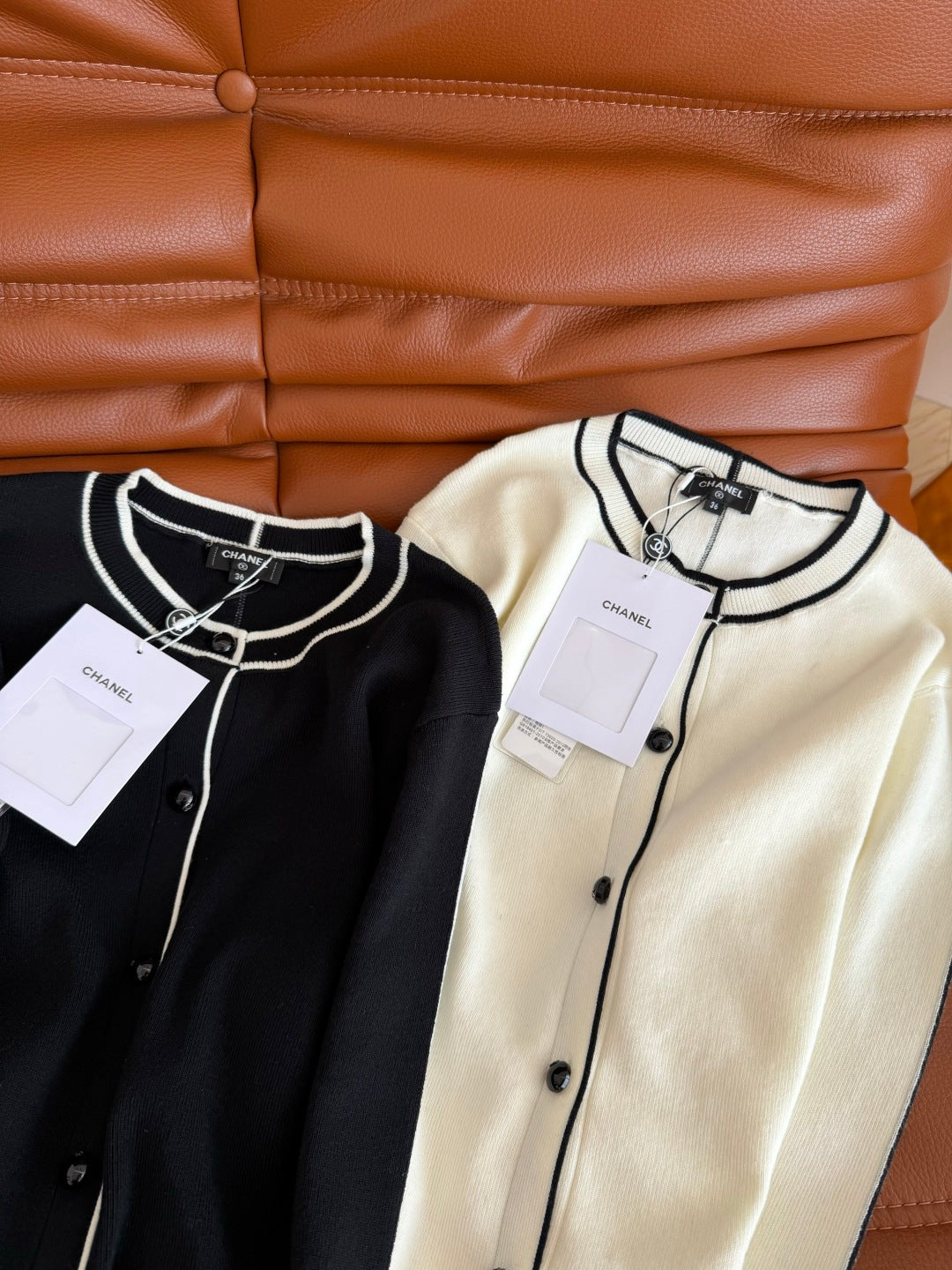 CC 26s Cardigan With Contrasting Stripes And Trim Knit 424242