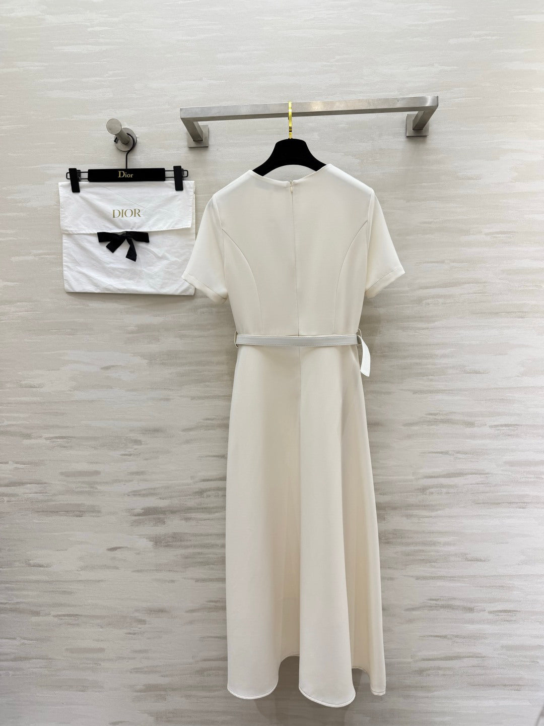 CD 26s Mid-Length Belted Dress White Wool Silk 394159
