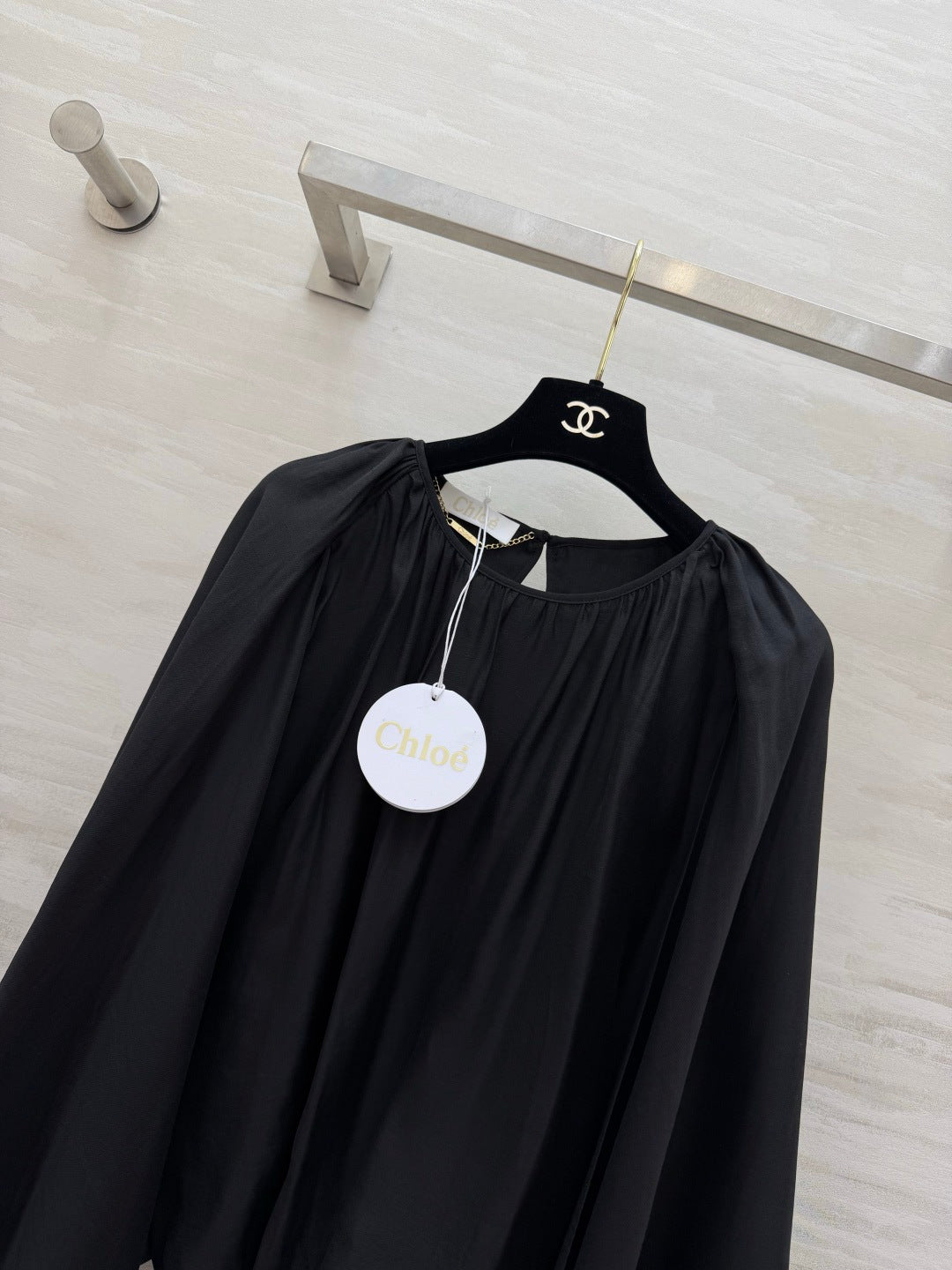 Chloé Wide-Sleeved Pleated Top Black 397033