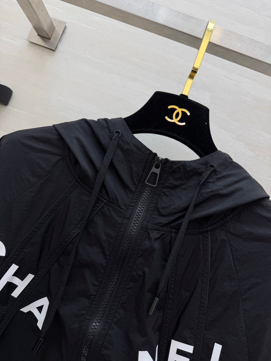CC 26s Hooded Sunscreen Jacket Black Nylon 398848