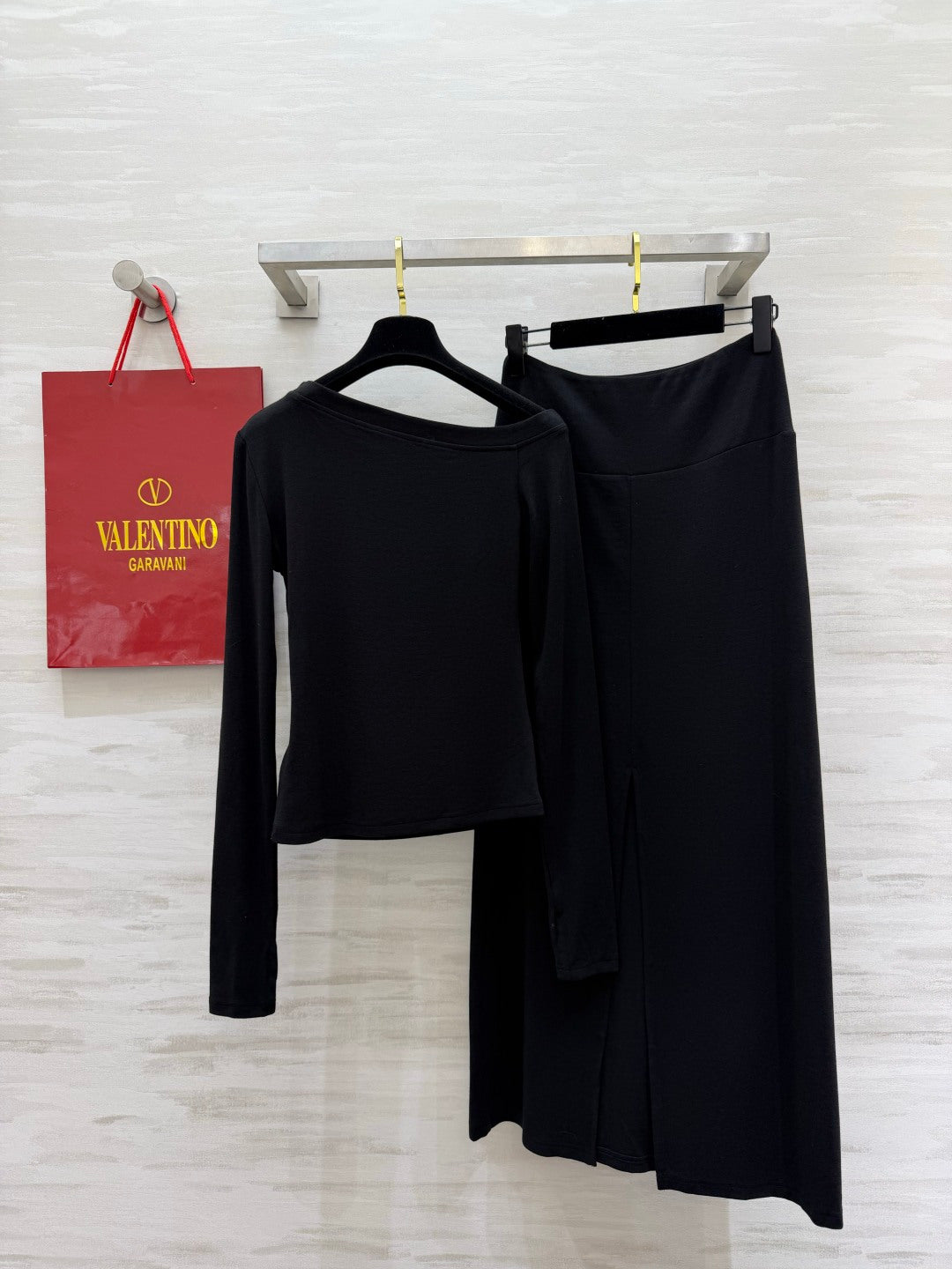 VT 26s Studded Set Shoulder Top Long Skirt Black Cotton 423396