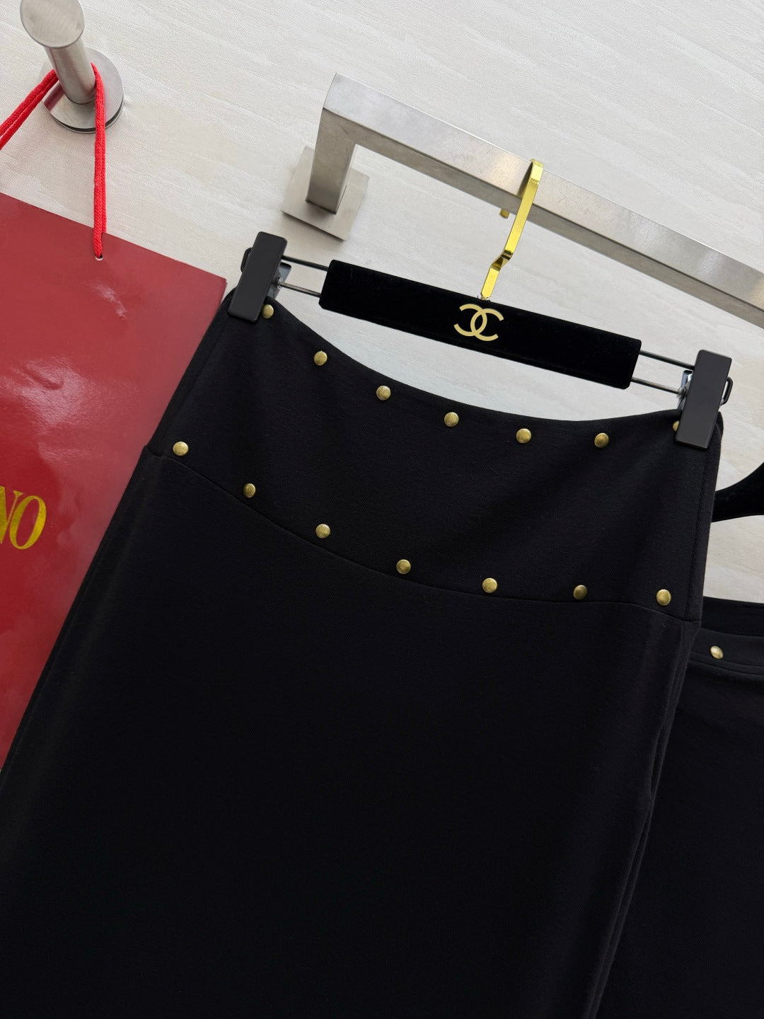 VT 26s Studded Set Shoulder Top Long Skirt Black Cotton 423396