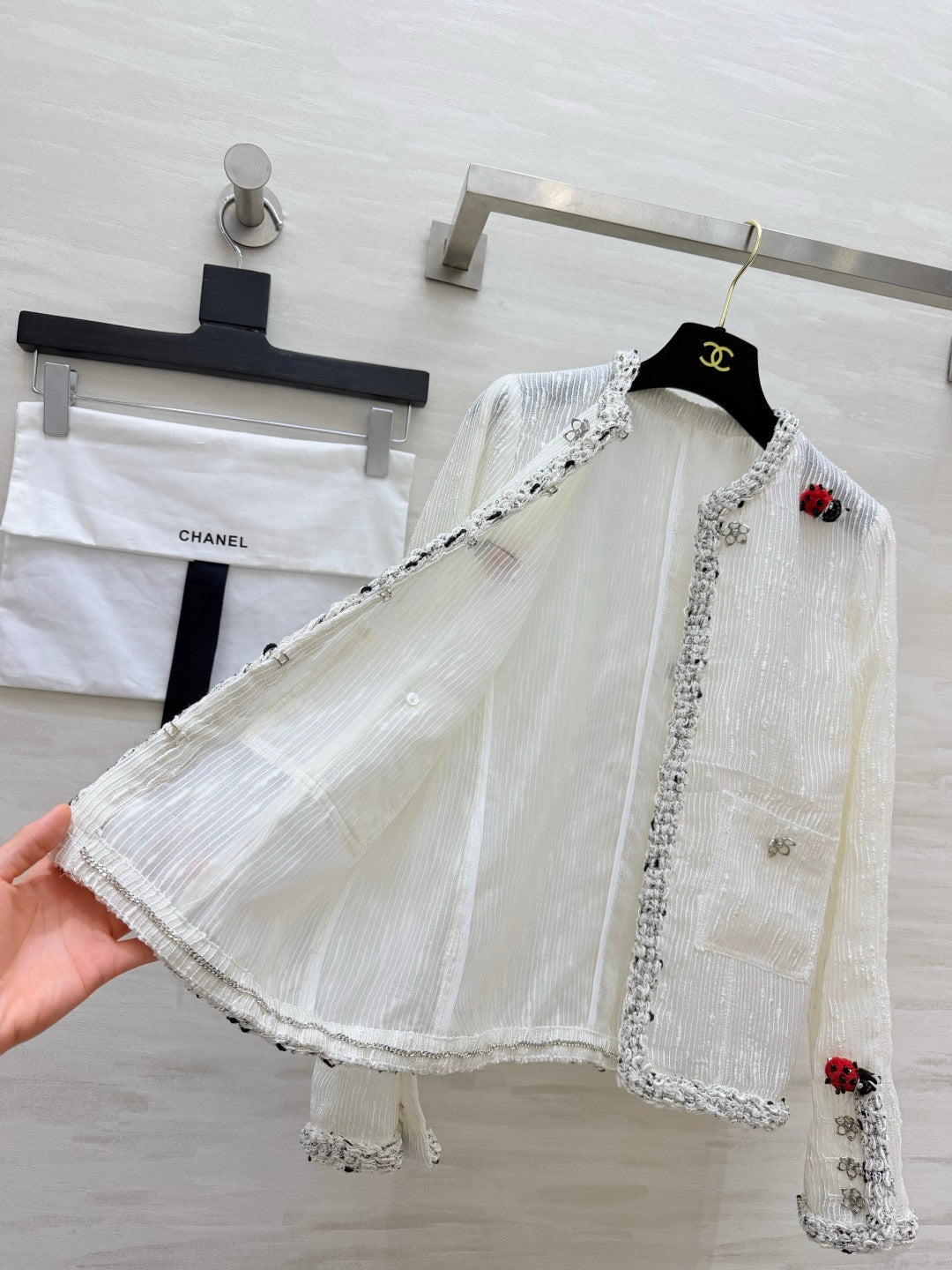 CC 26A Ladybug Jacket White Tweed 441624