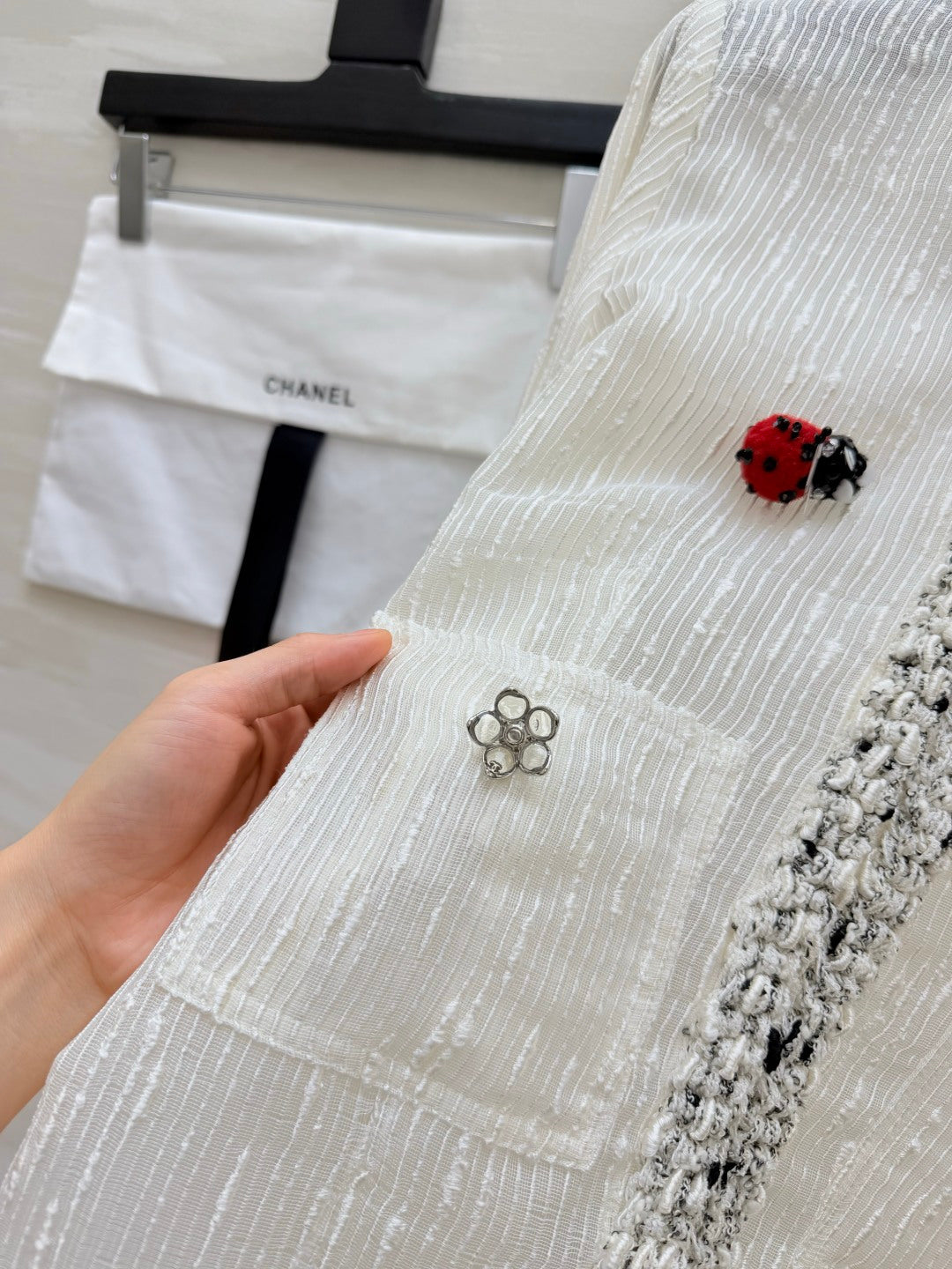 CC 26A Ladybug Jacket White Tweed 441624