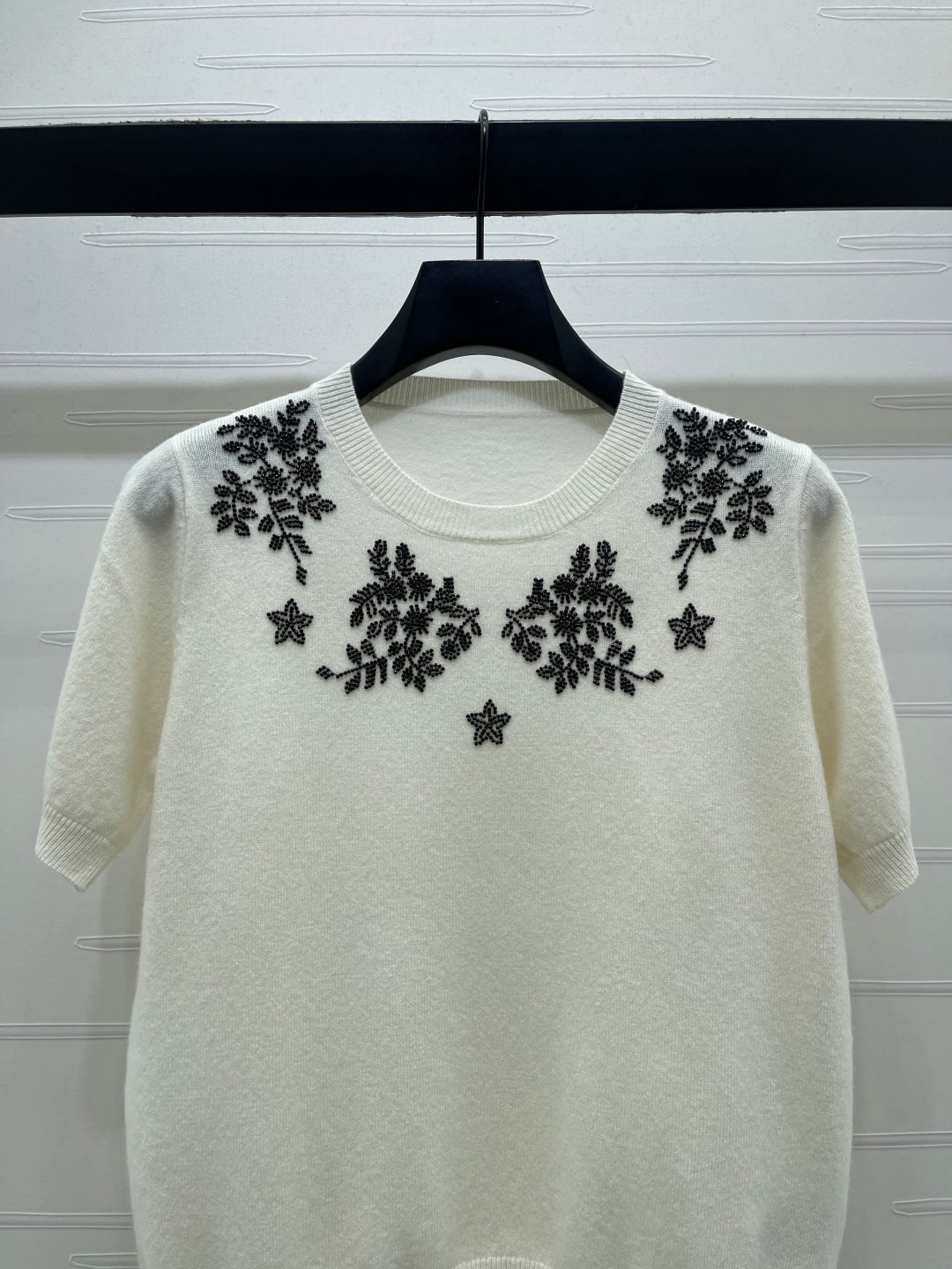 CD SS26 Beaded Floral Knit Top Ivory Wool 351068