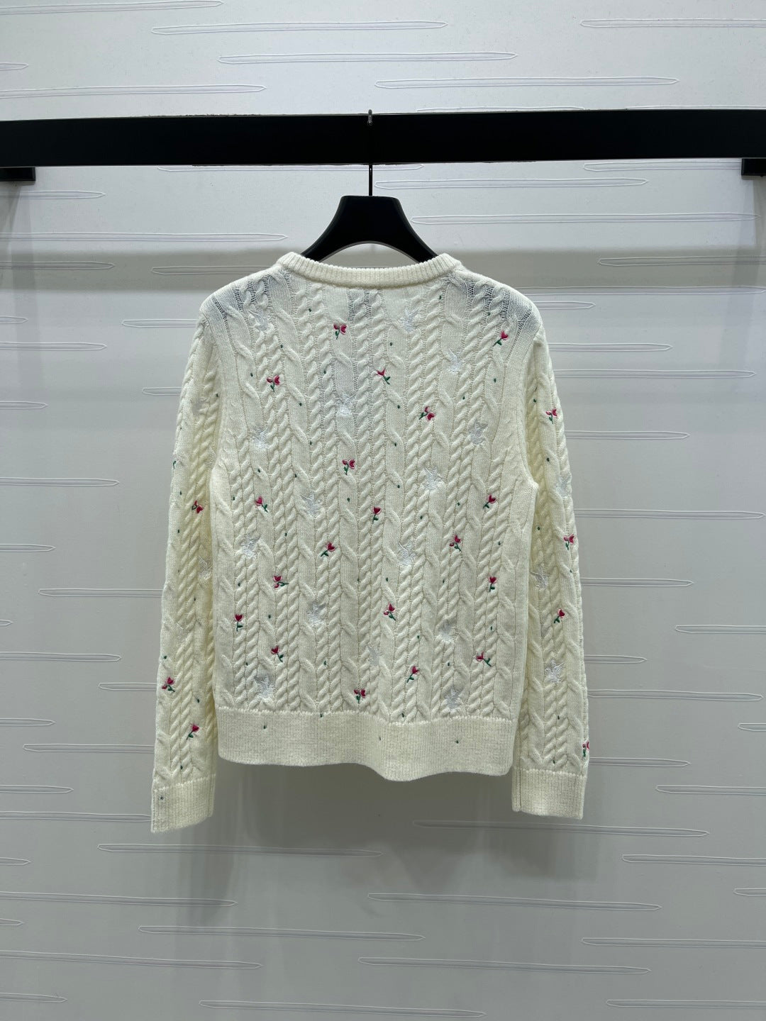 CD SS26 Crew Neck Embroidered Knit Cardigan Ivory Cashmere 351072