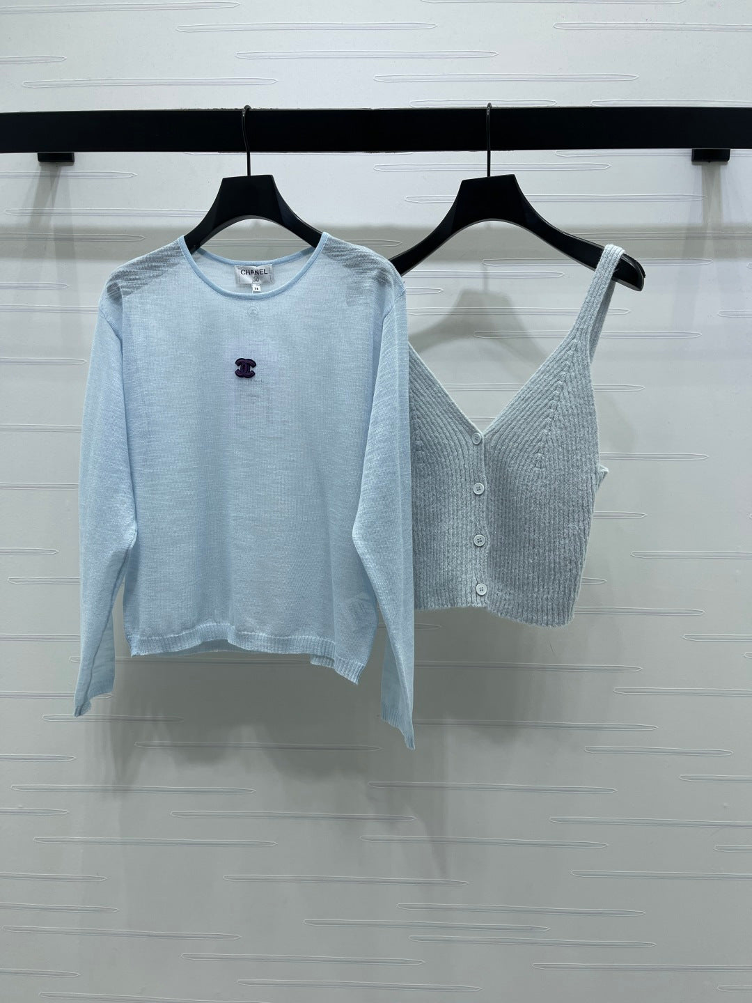 CC 26s Camisole and Long-Sleeved Knit Two-Piece Set Light Blue 344133