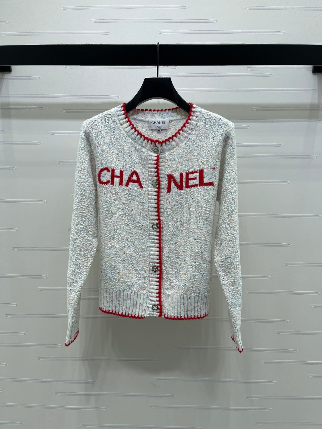 CC 26s Color-Blocked Woven Crew Neck Cardigan Grey Red 344112