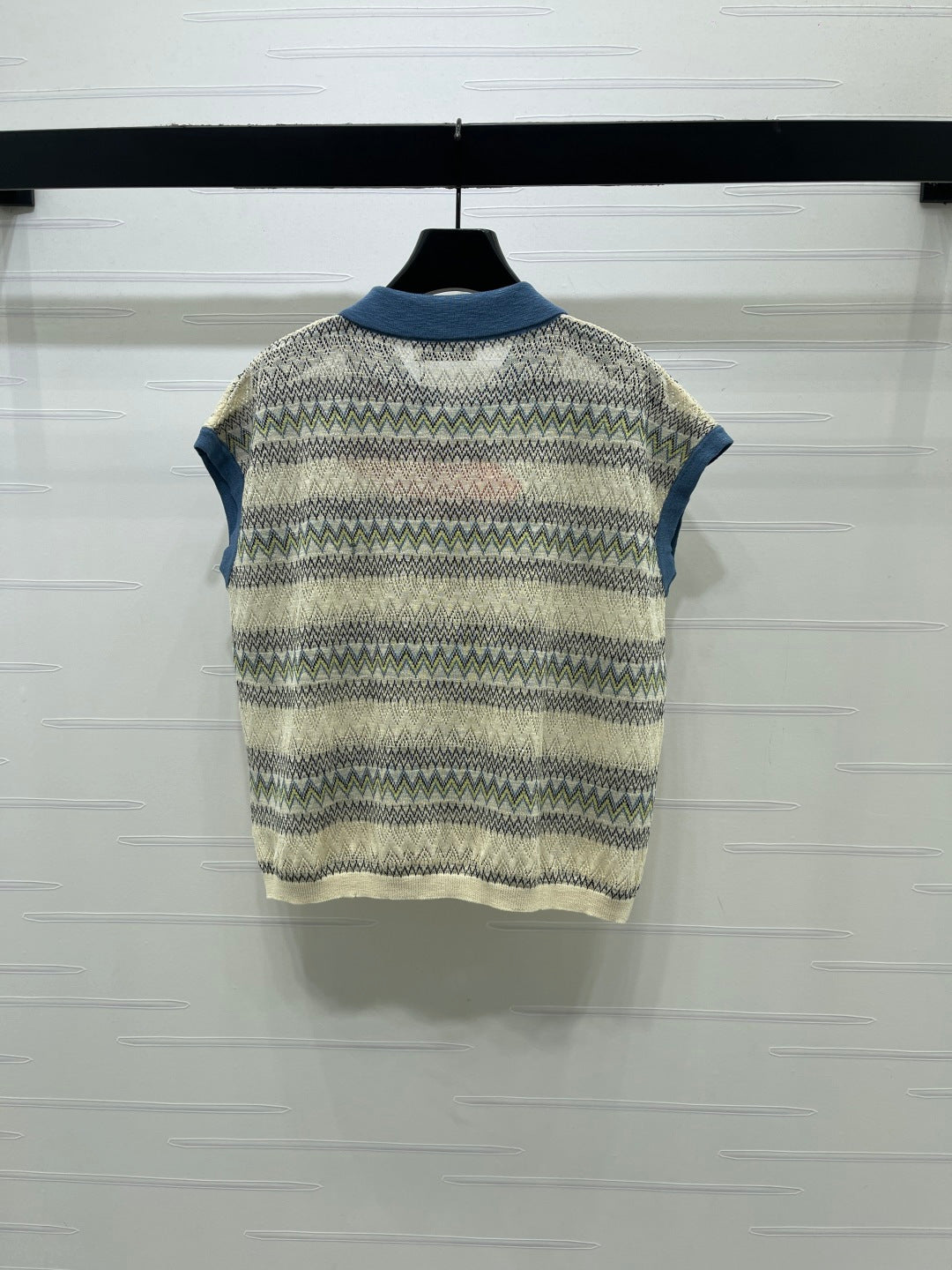 Miu Hollow Striped Collar Knit Vest Ivory Black Wool 380769
