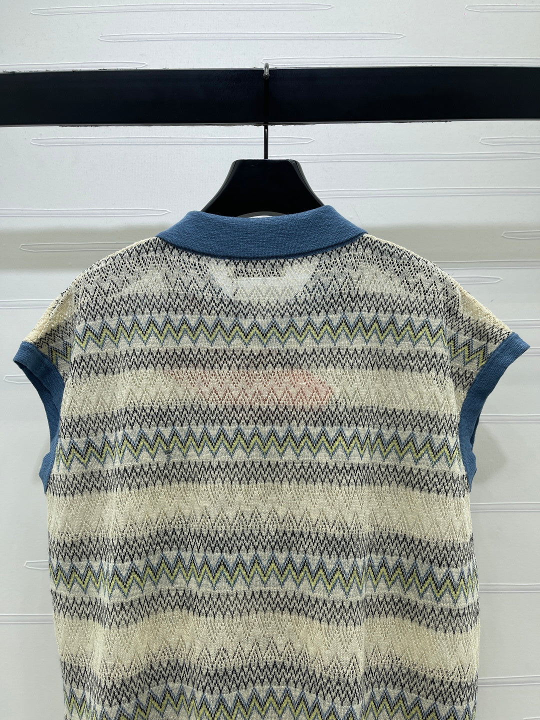 Miu Hollow Striped Collar Knit Vest Ivory Black Wool 380769