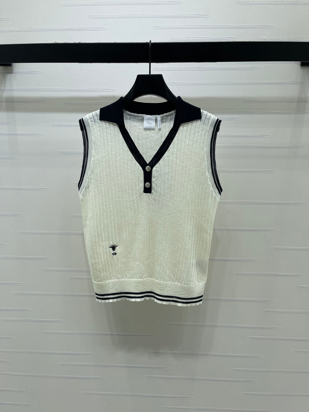 CD 26s Collared Knit Vest Cream Lyocell Polyester 401589