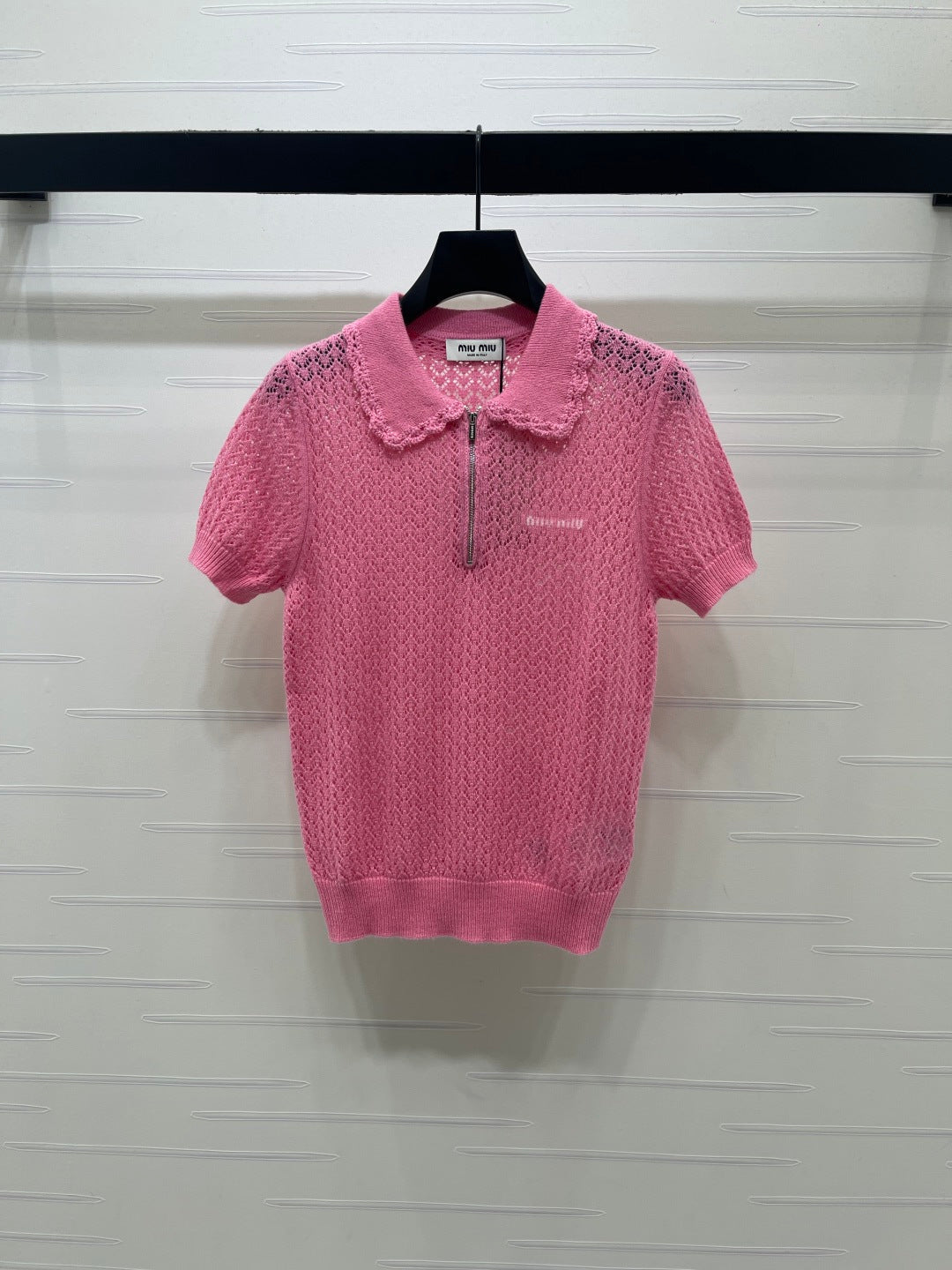 Miu 26s Neck Knit Short-Sleeved Top Hot Pink Wool 410764