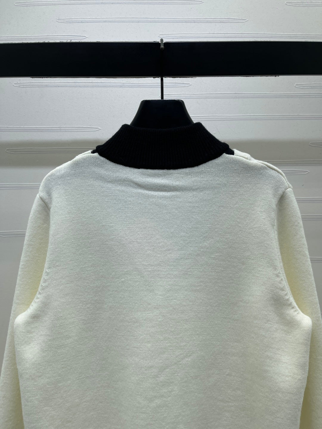 Miu 26s Color-Blocked Faux Two-Piece Turtleneck Long-Sleeved Top White Wool 423858