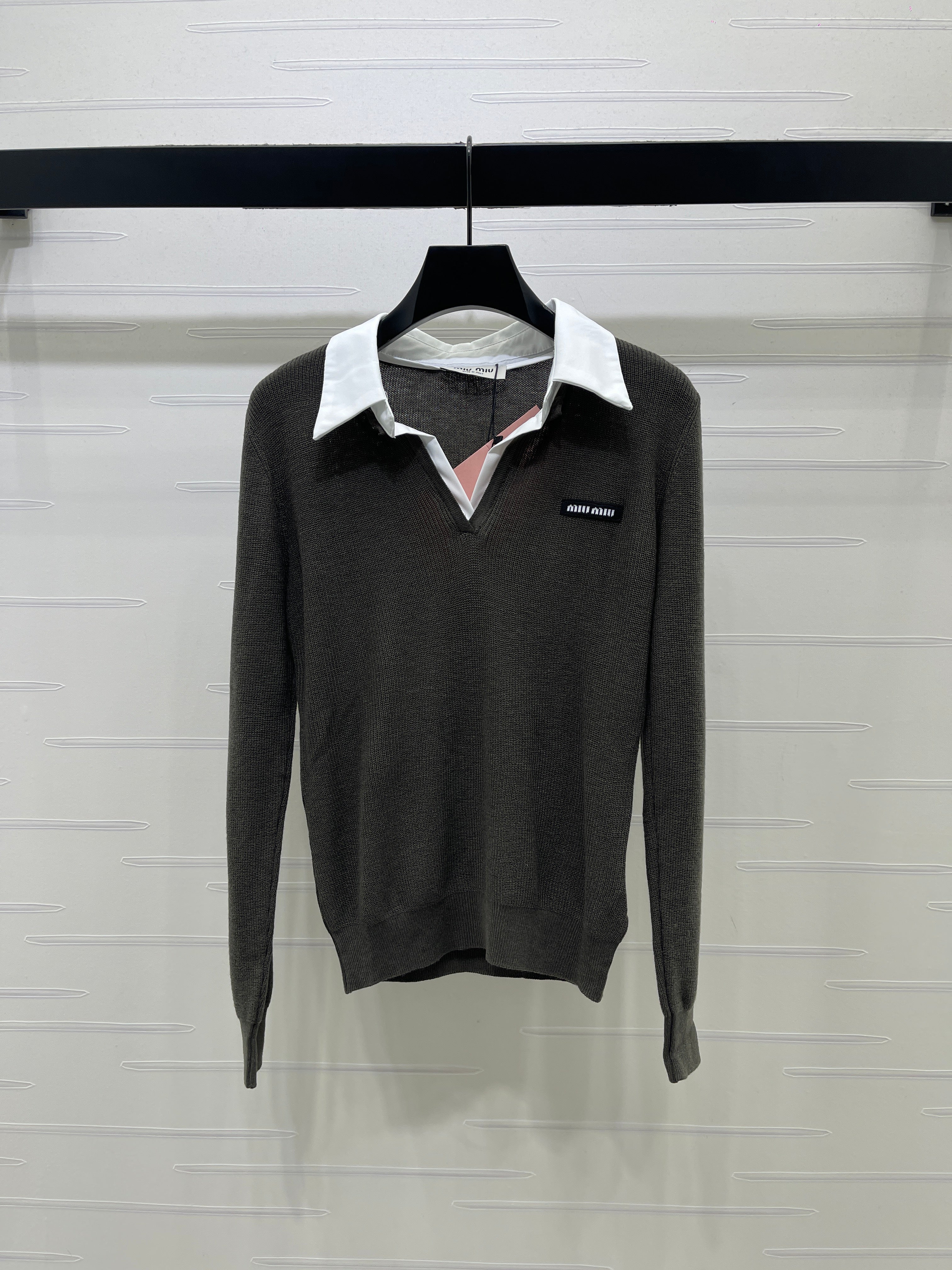 Miu 26s Long-Sleeve Knit Polo Dark Grey Wool Blend 427253