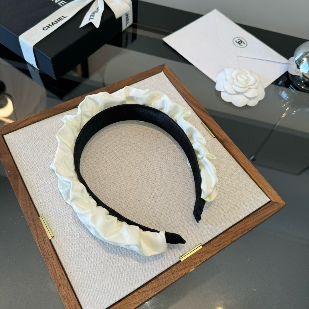 CC 26s White Headband 275560
